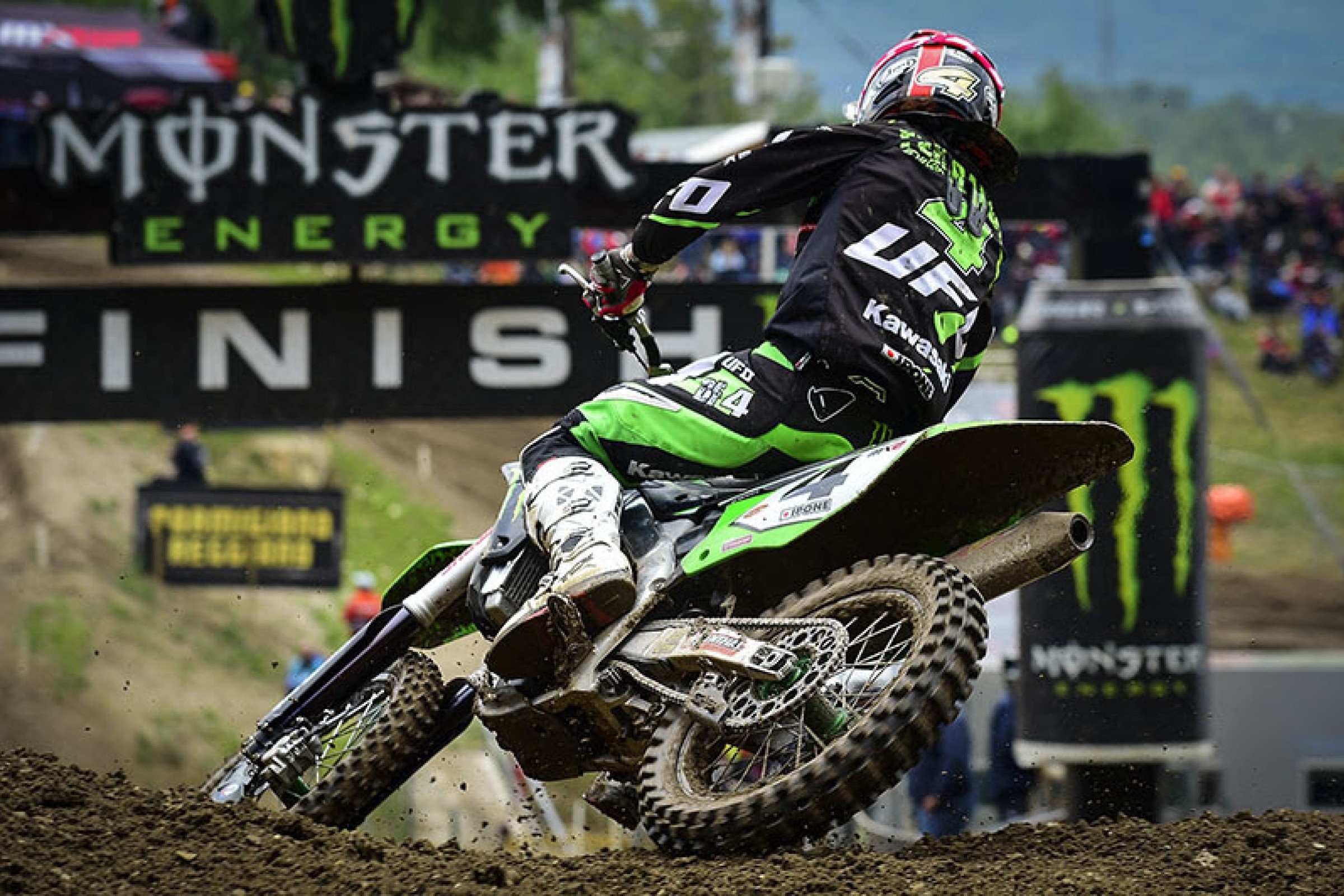 Ferrandis Upsets Herlings in MXGP of Trentino Qualifying