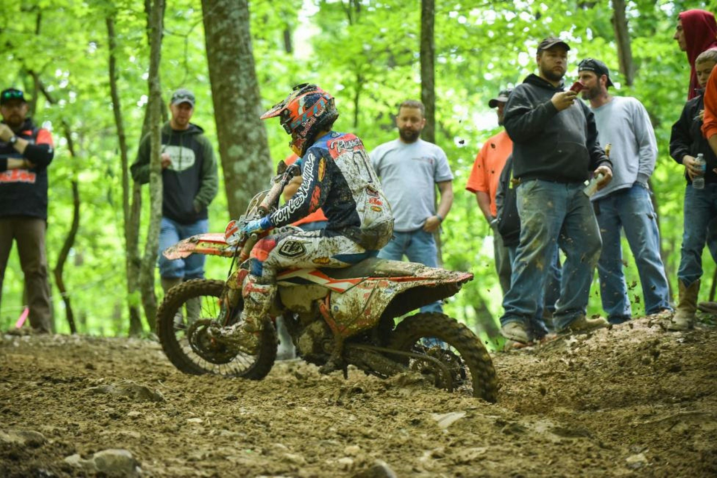 Last Minute Pass Propels Russell to Limestone 100 GNCC Win
