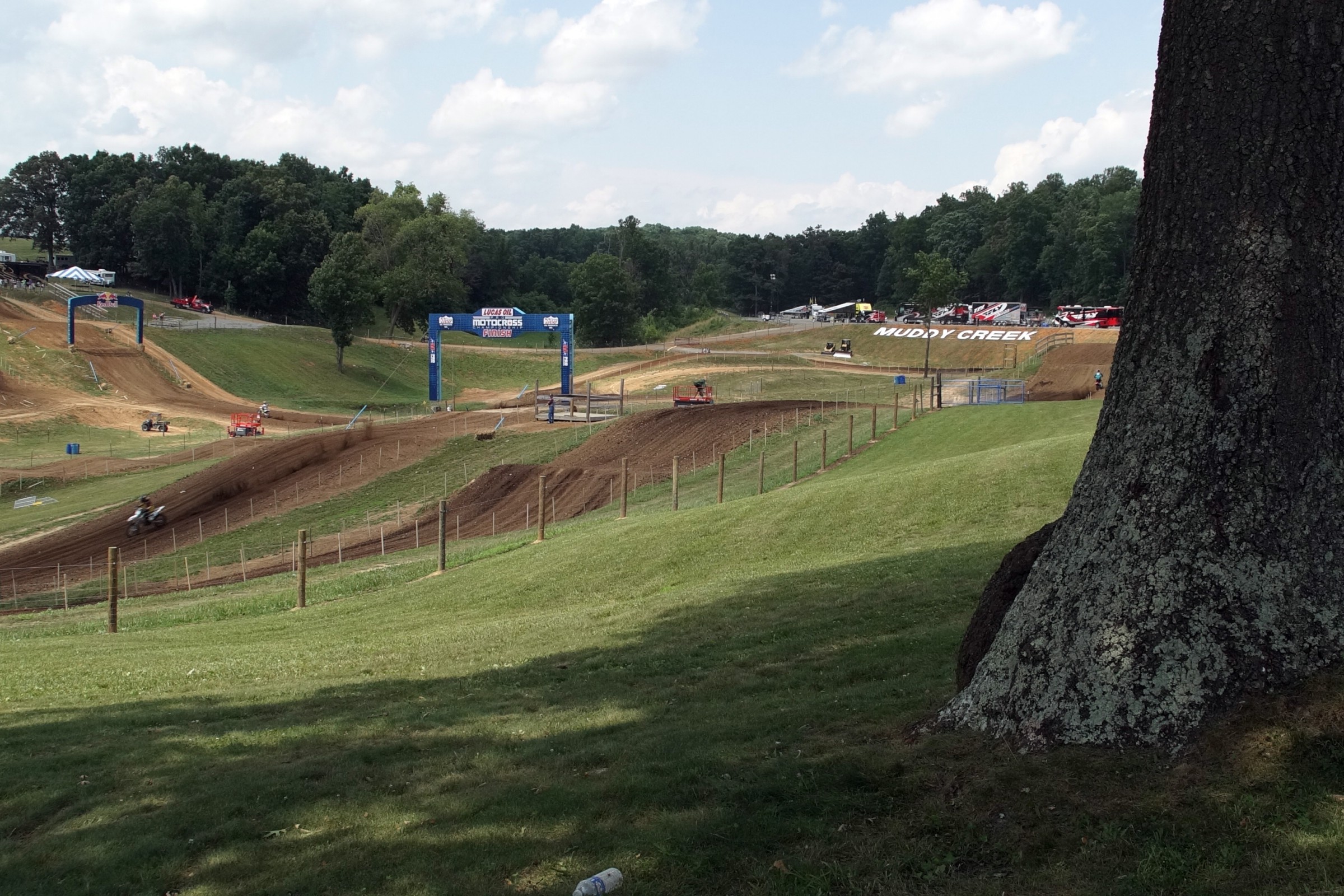Racer X Films: Muddy Creek Press Day