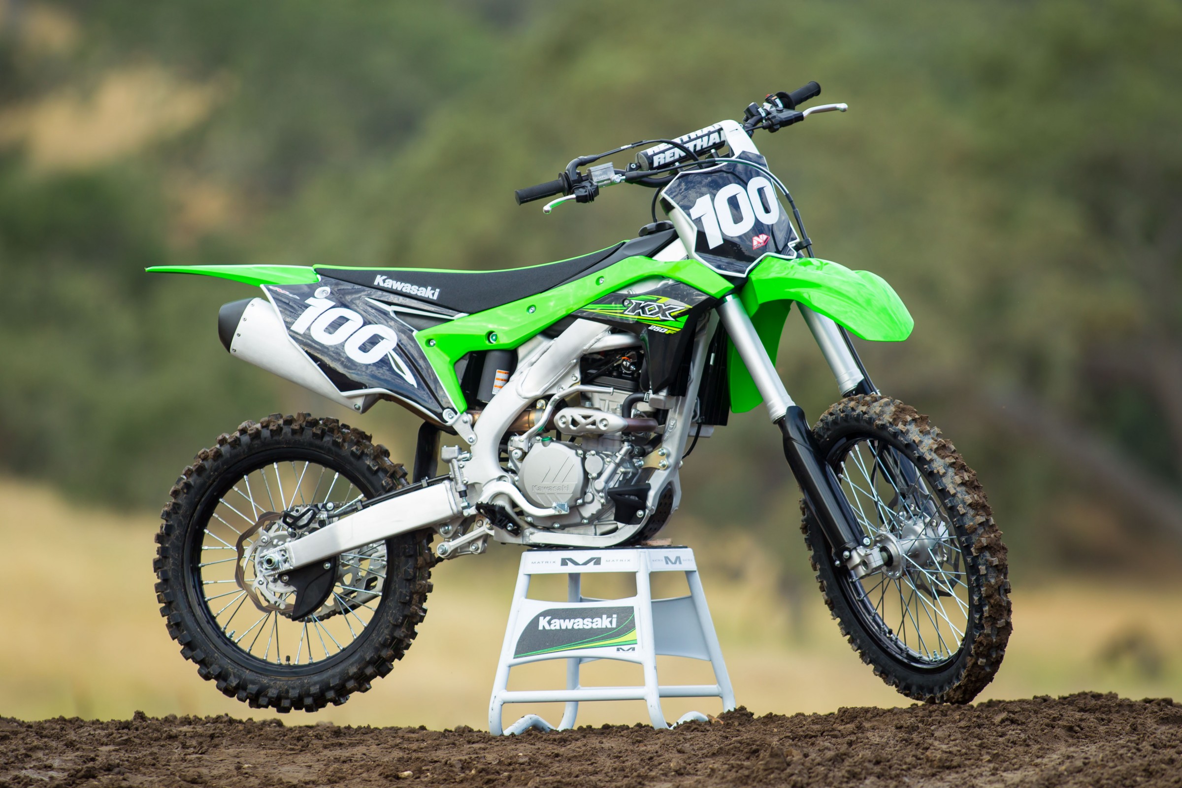 Racer X Films: 2017 Kawasaki KX250F Intro - Racer X