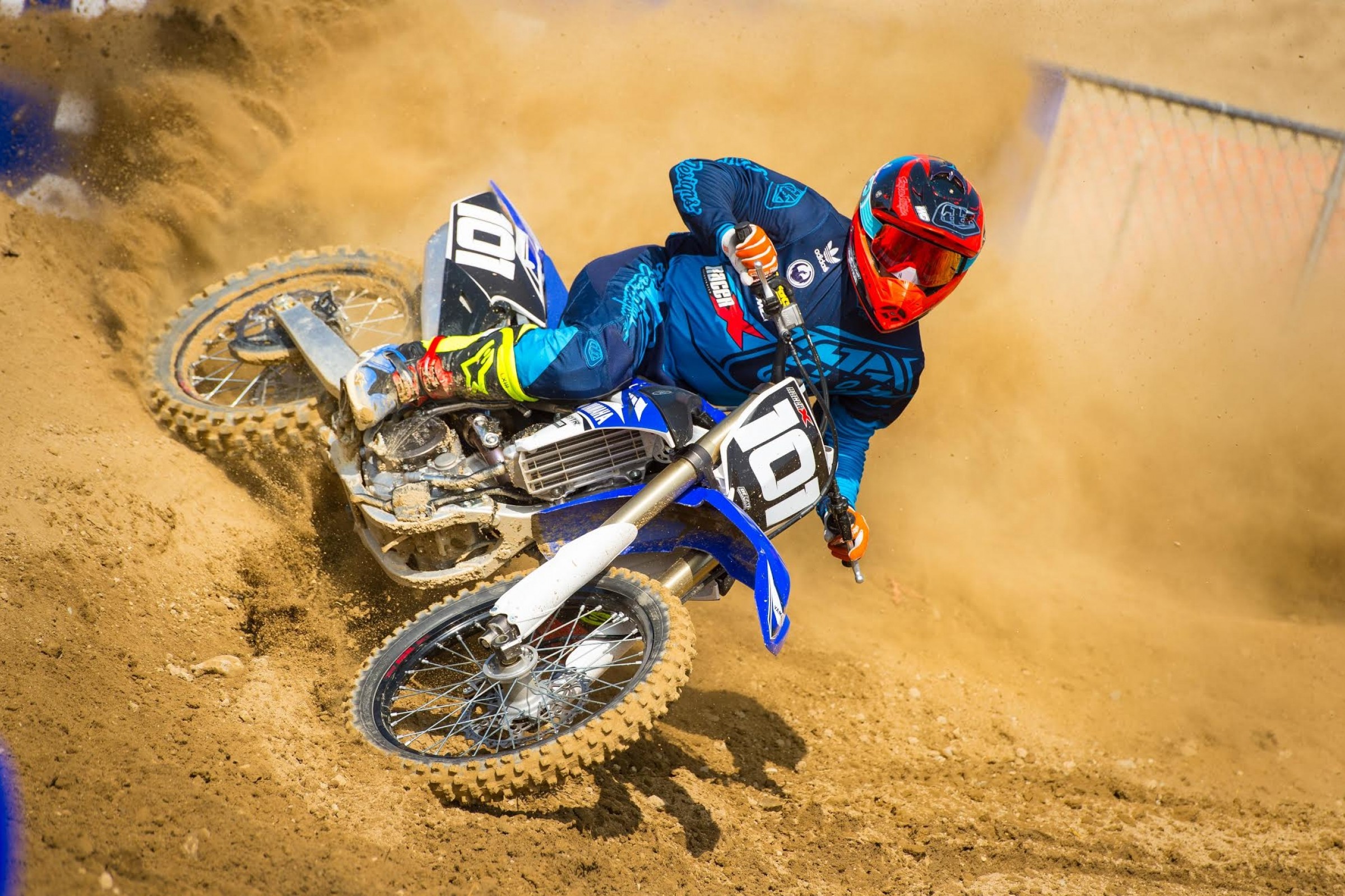 Racer X Films: 2017 Yamaha YZ250F Intro