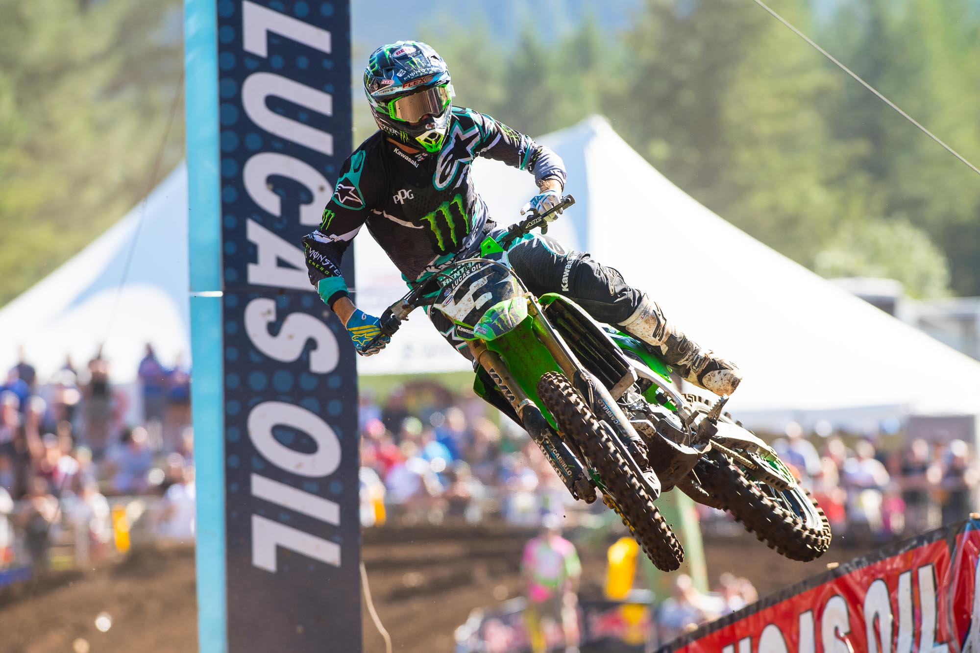 Eli Tomac went 2-1 to win the 450 overall on Saturday.