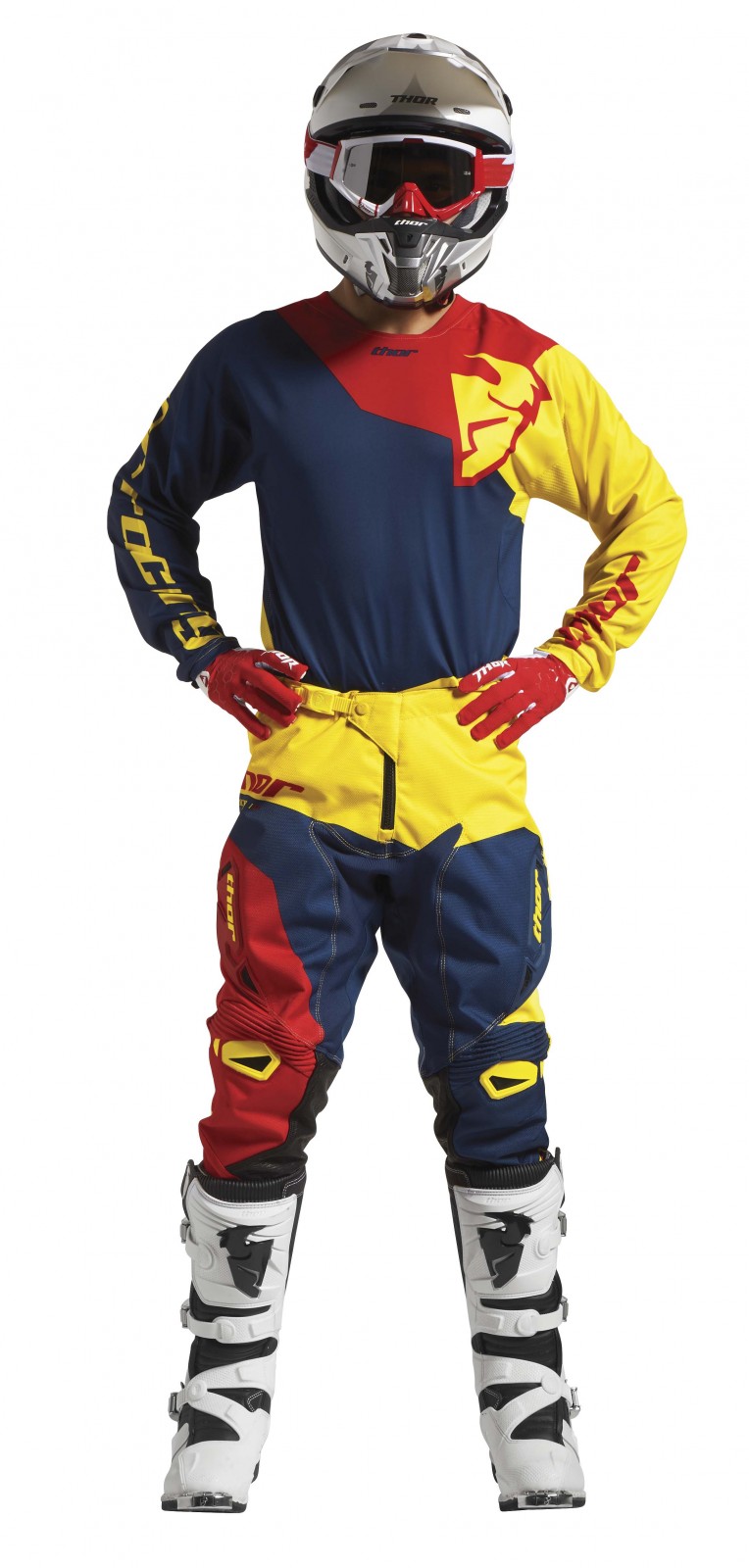 FUSE_PININ_NAVY_RED_FULL_KIT