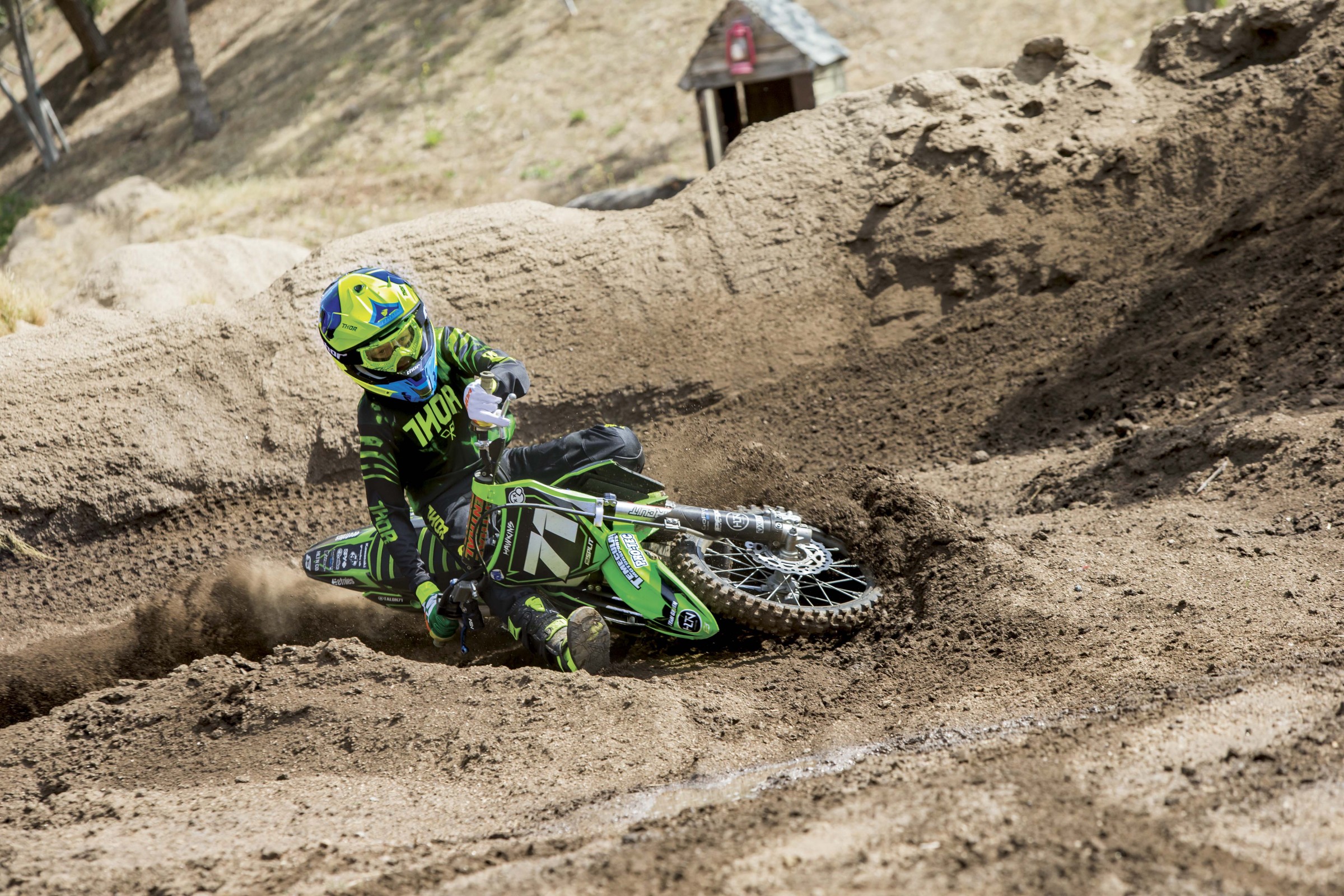 YOUTH_PULSE_TYDY_LIME_BLACK