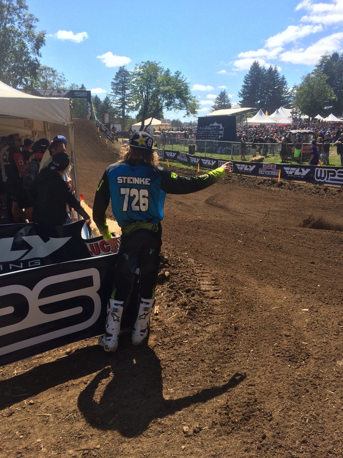 Stank showing the boys how it's done!