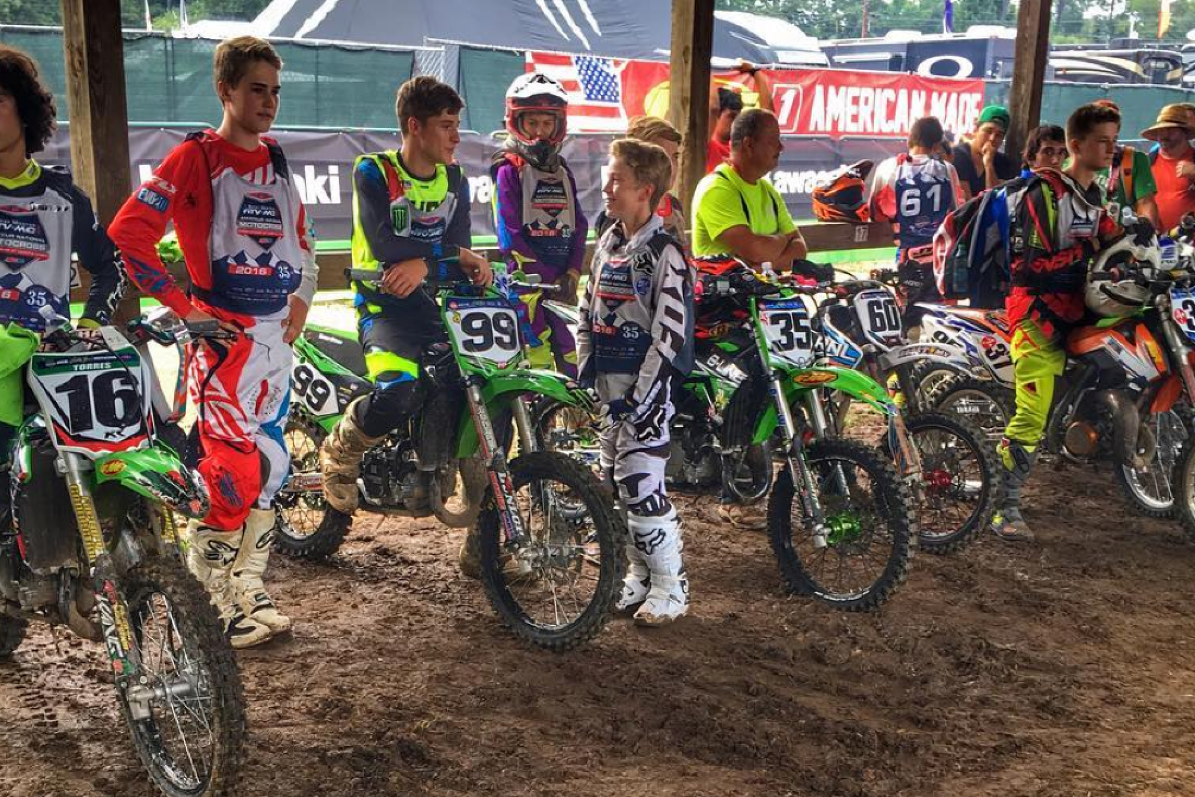 Loretta Lynn's | Tuesday Recap