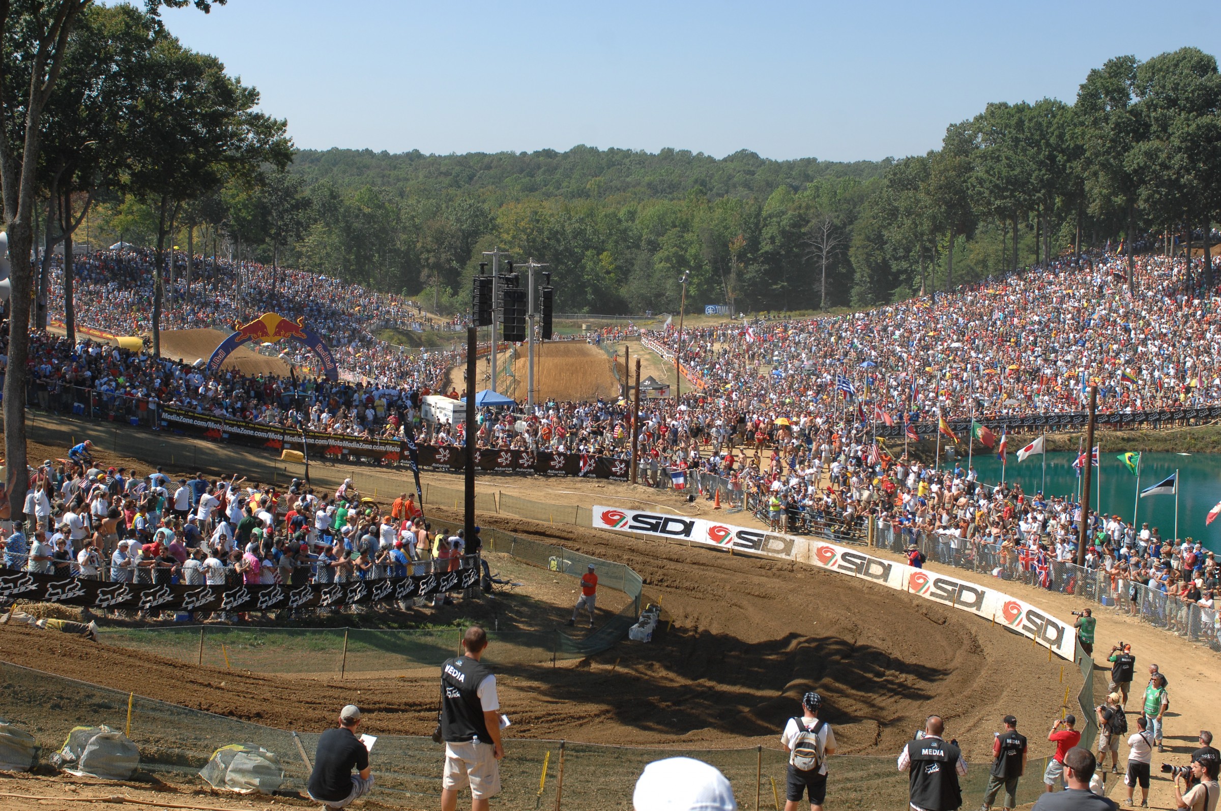 The fans showed up to the 2007 MXoN at Budds Creek to give Carmichael one last goodbye.