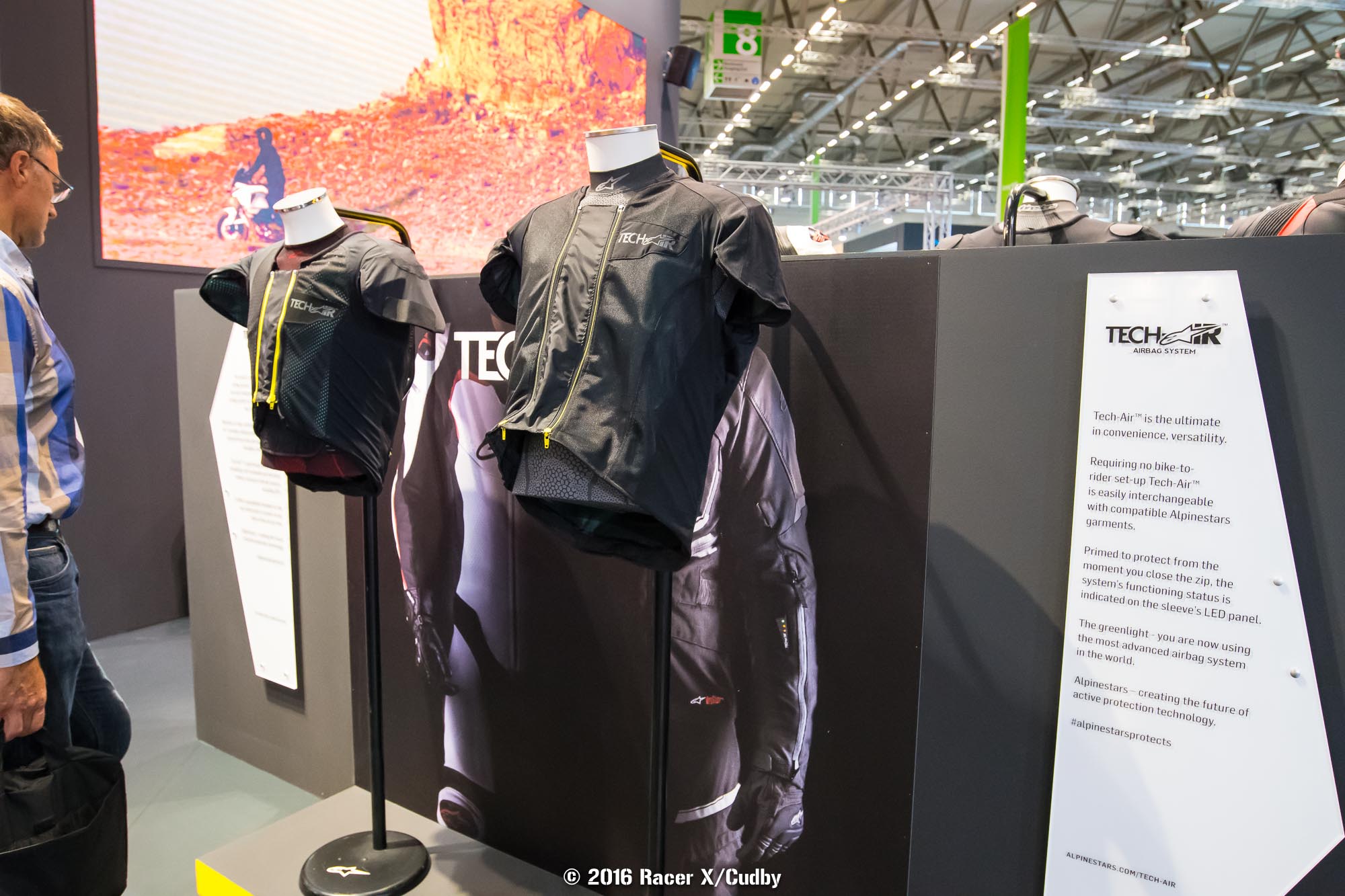 Intermot16-Cudby-017