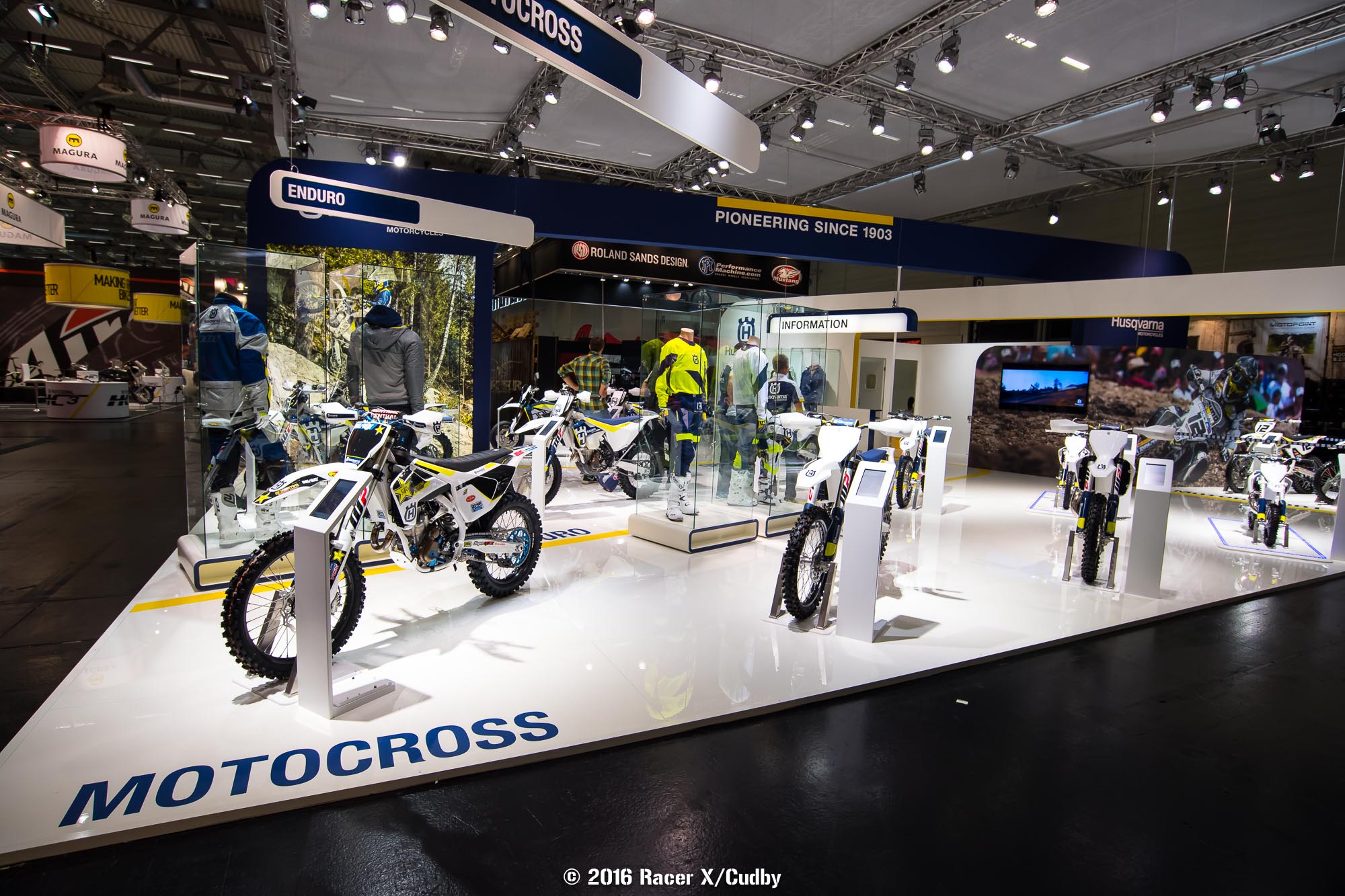 Intermot16-Cudby-004