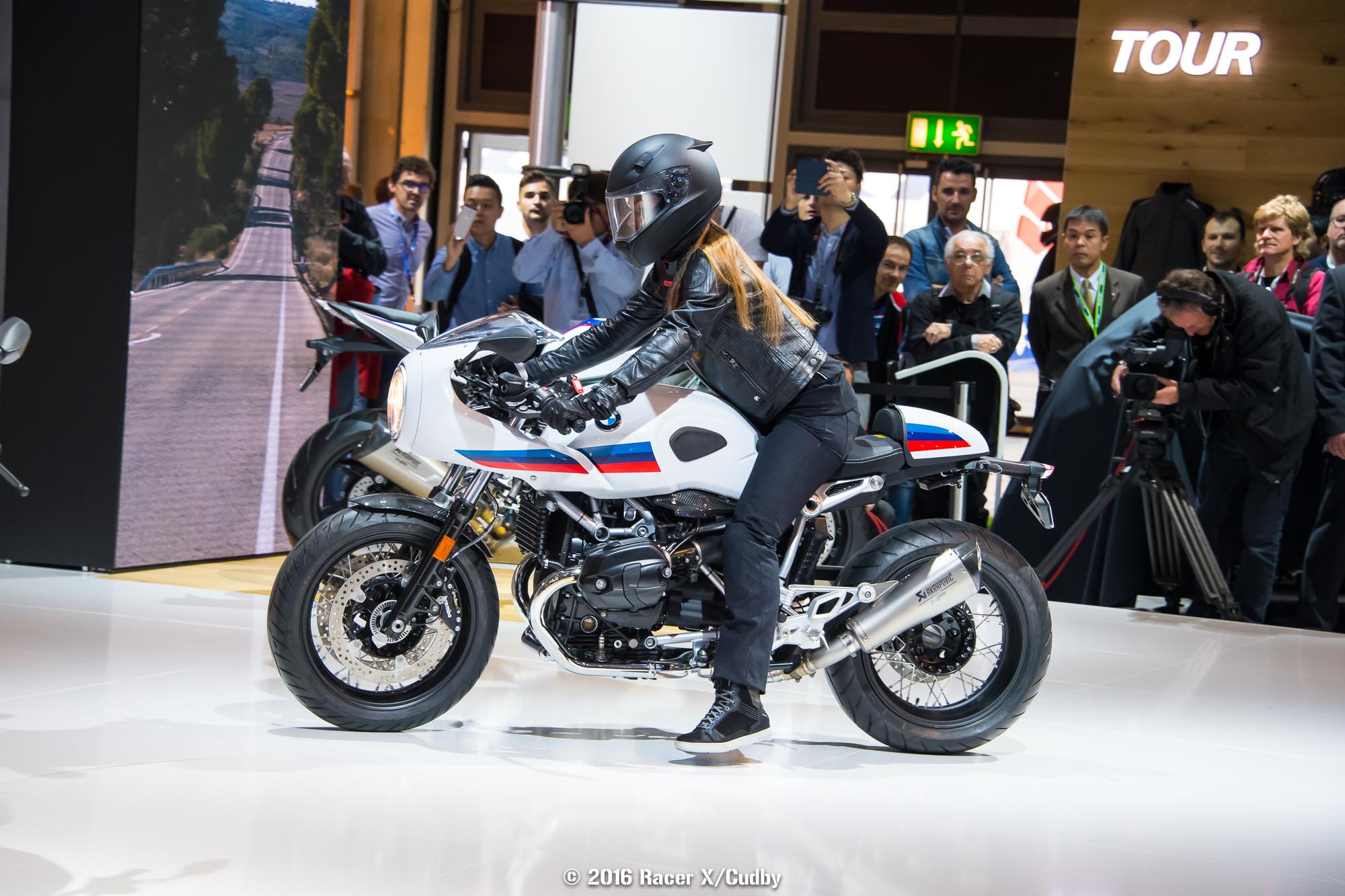 Intermot16-Cudby-007