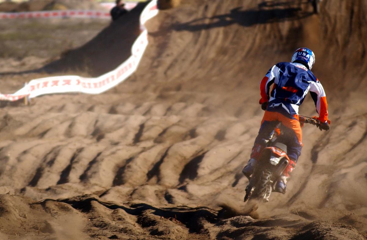 Kurt Caselli rides a long straightway during the Chile ISDE in 2007.