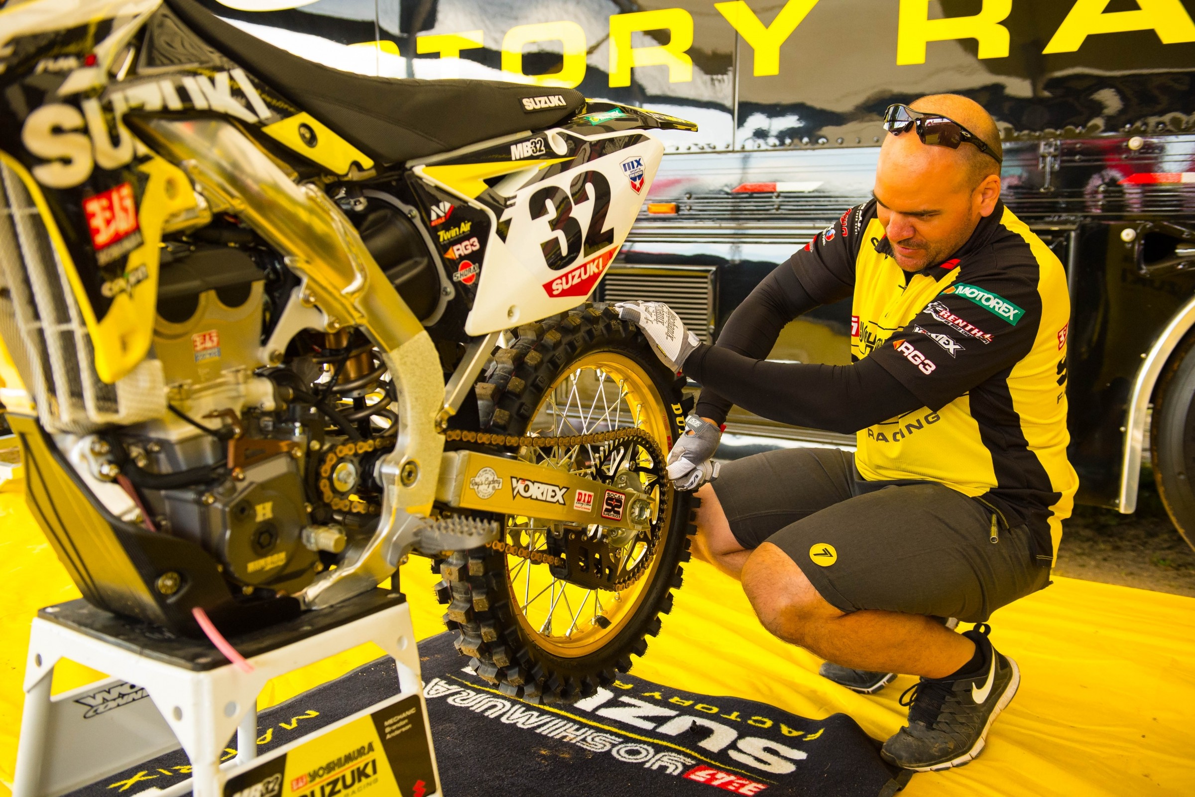 250 Words: Two-wheeled Zen