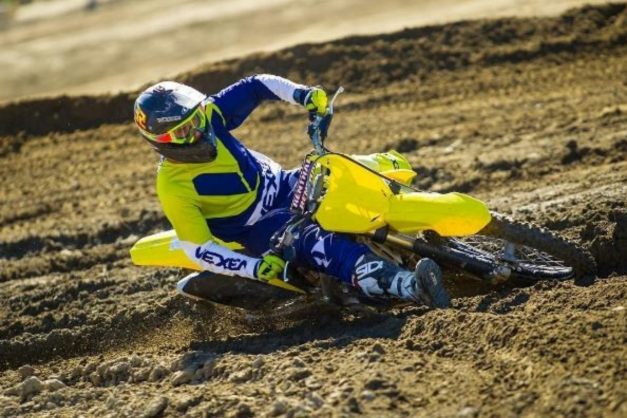 Sidi signs Matt Bisceglia