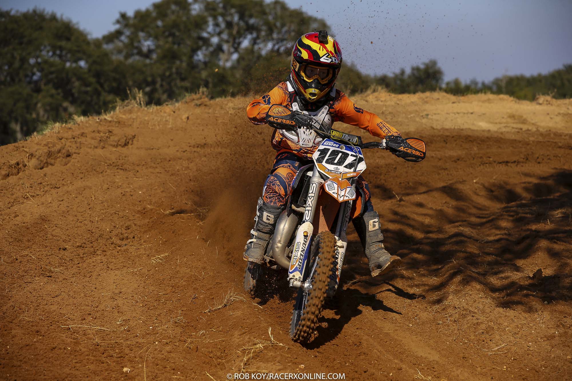 JS7-RIDE-DAY-KOY--783