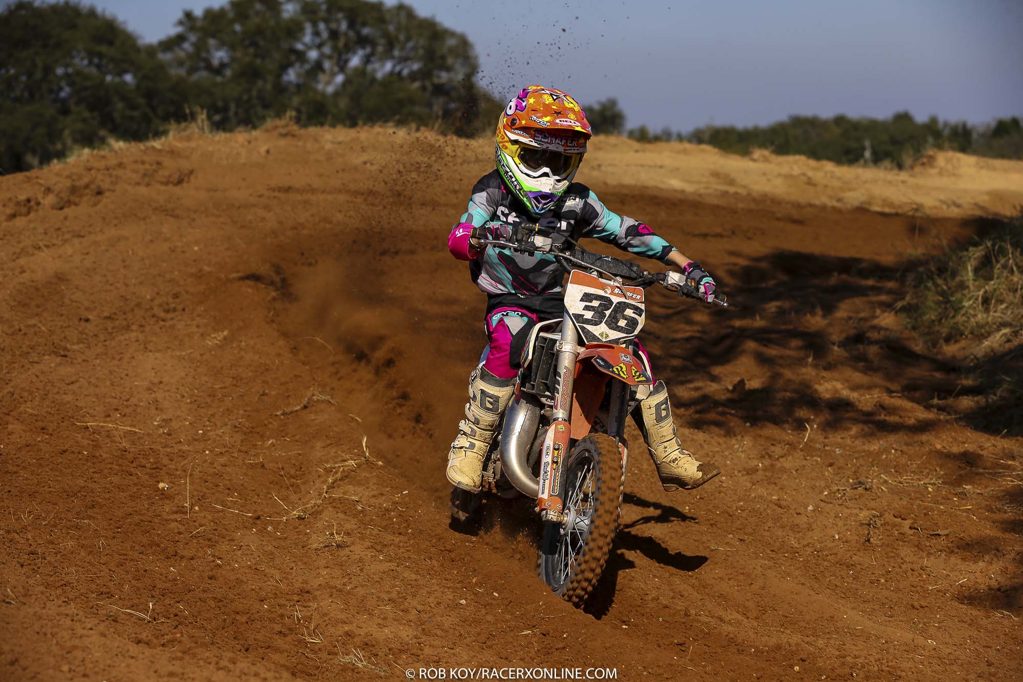 JS7-RIDE-DAY-KOY--789