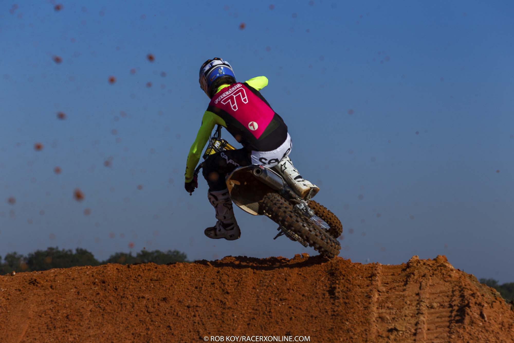 JS7-RIDE-DAY-KOY--4045