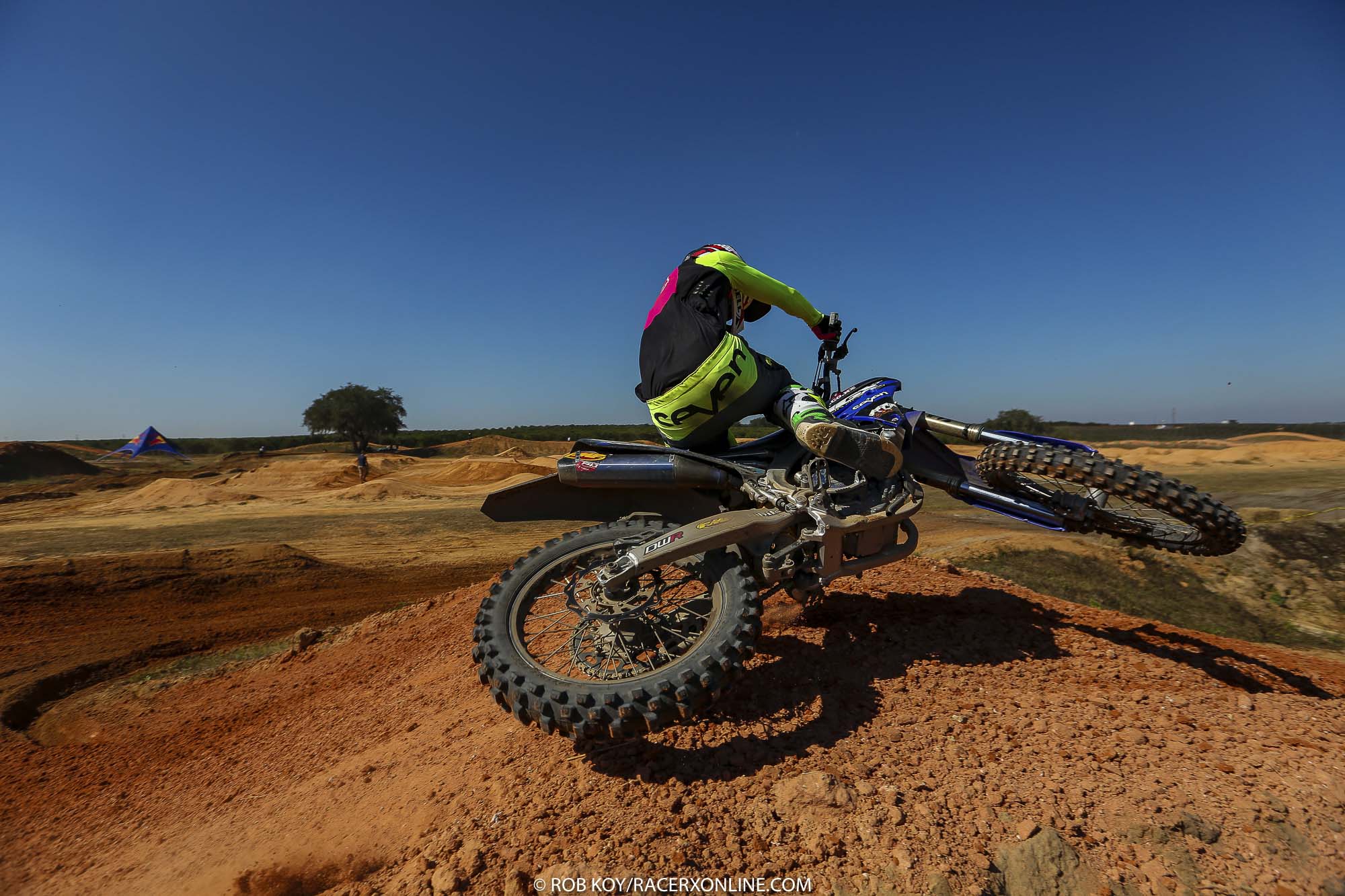 JS7-RIDE-DAY-KOY--5273