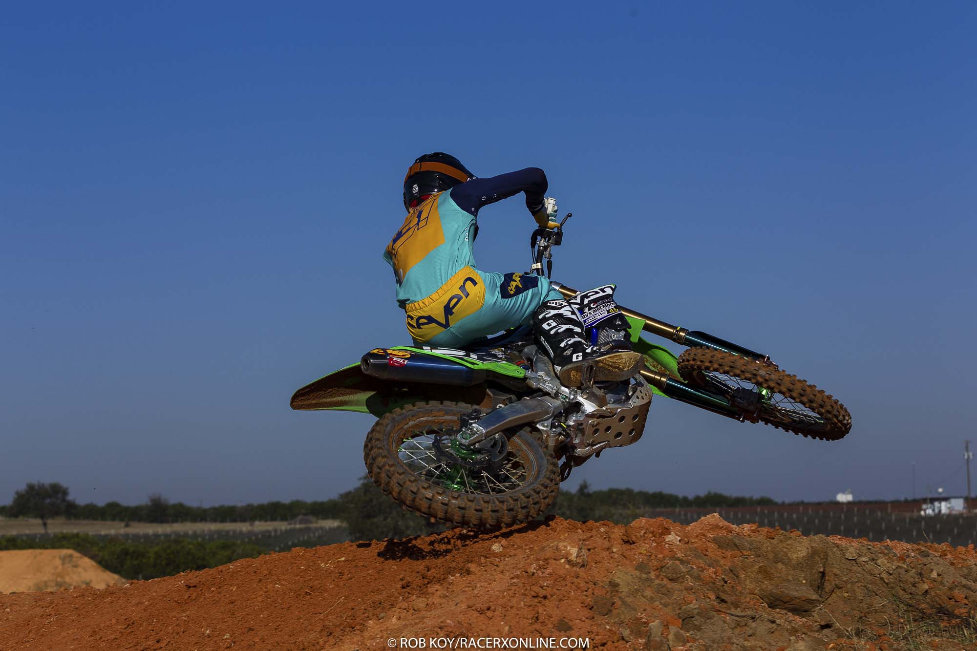 JS7-RIDE-DAY-KOY--4041