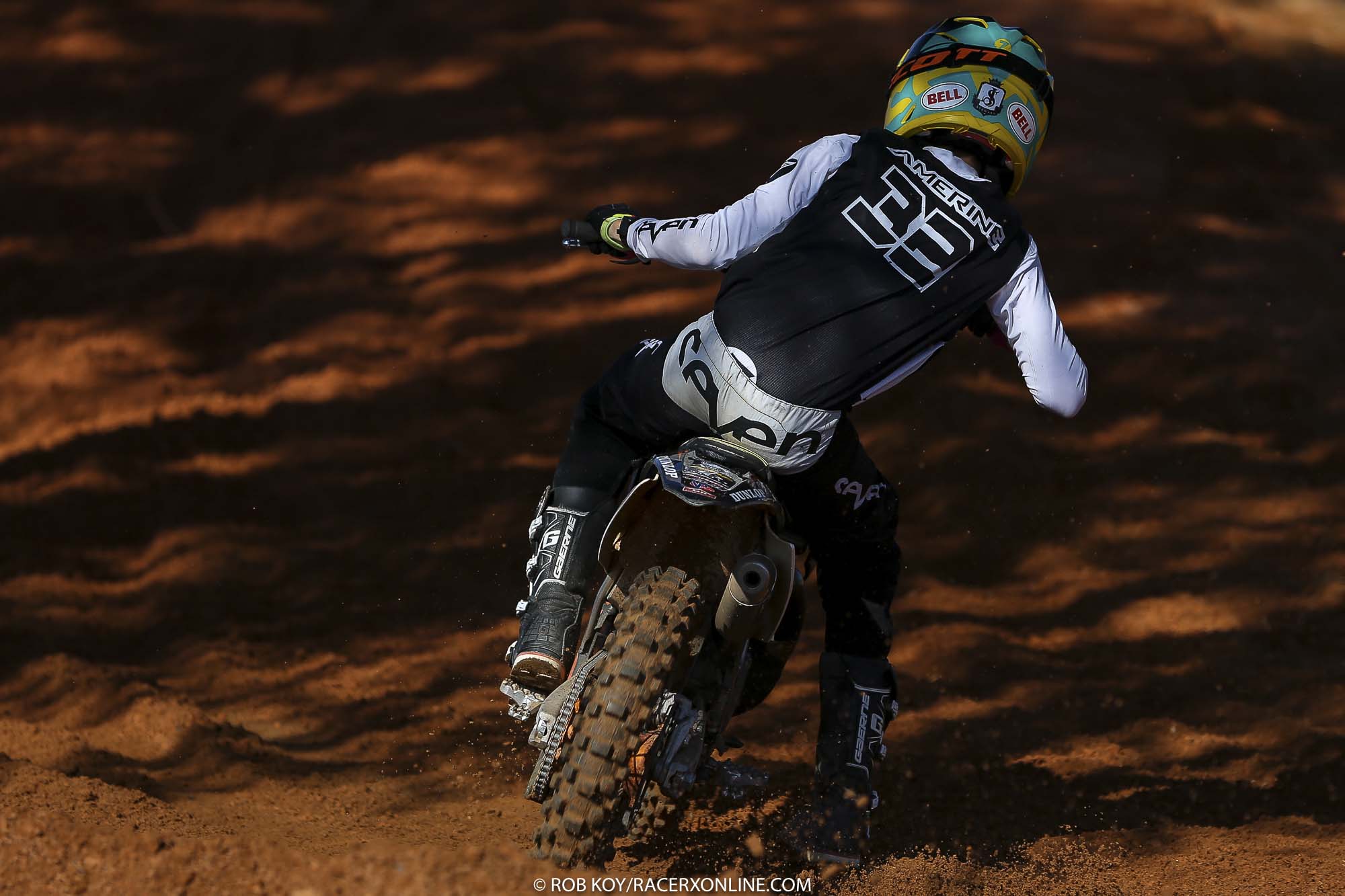 JS7-RIDE-DAY-KOY--733