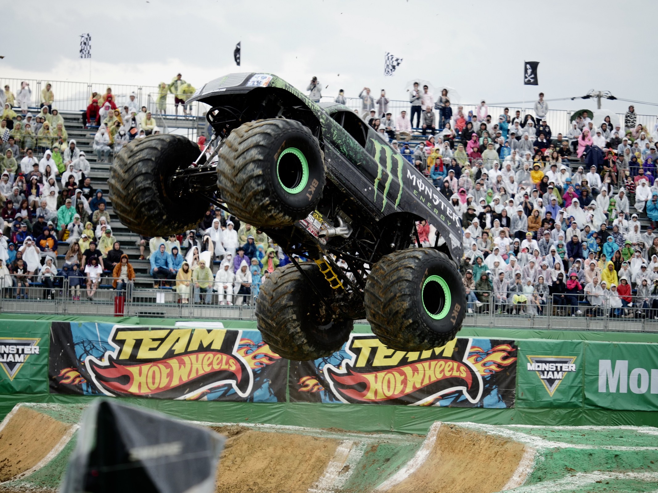 Damon Bradshaw to Debut New Monster Energy Monster Truck - Racer X