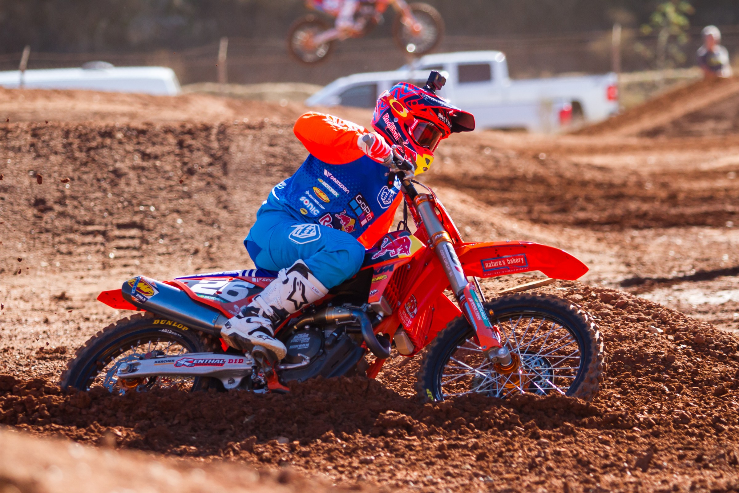 2016-11-29_kscott_KTM_Intros_Motos_16