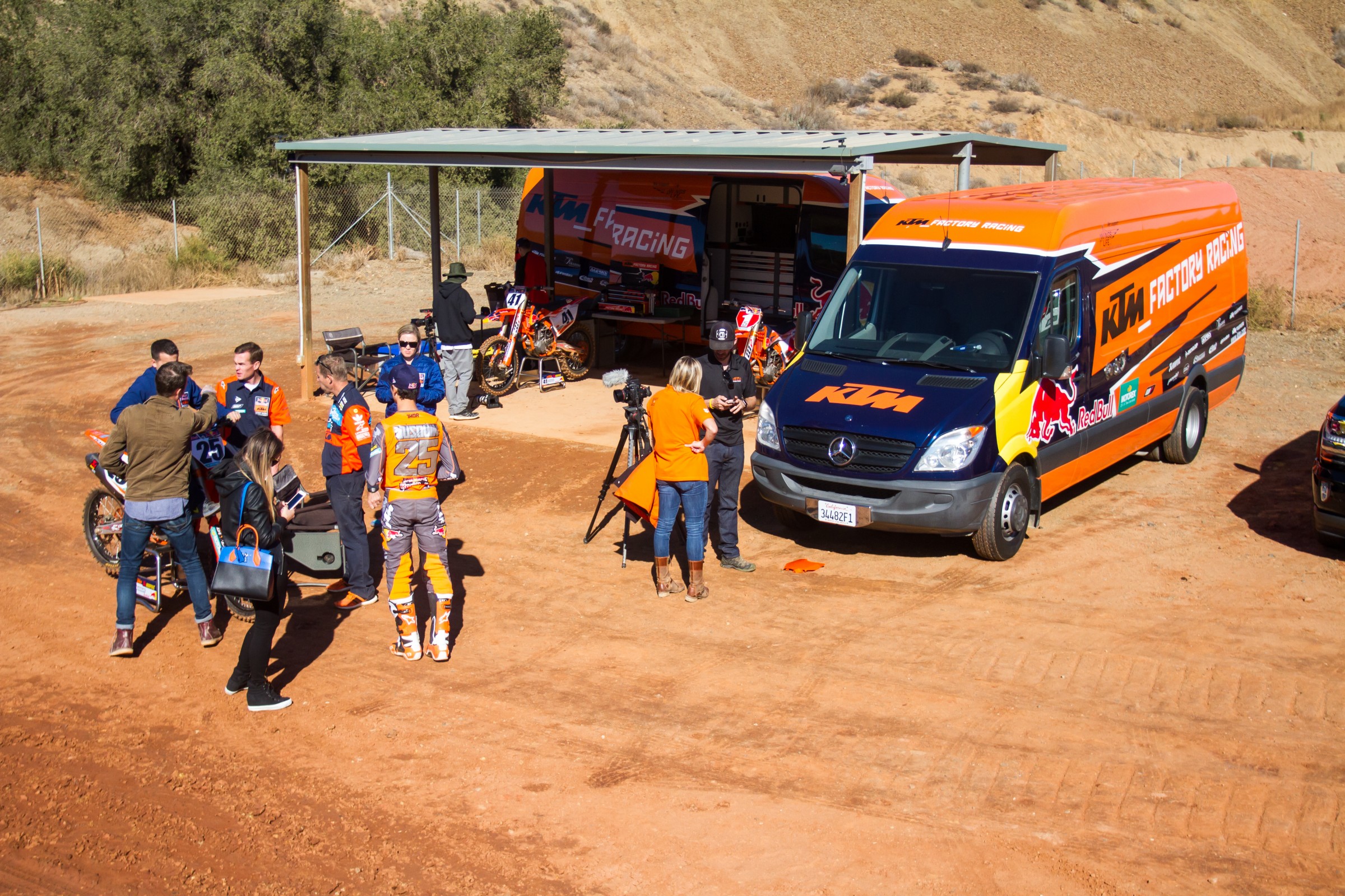 2016-11-29_kscott_KTM_Intros_23