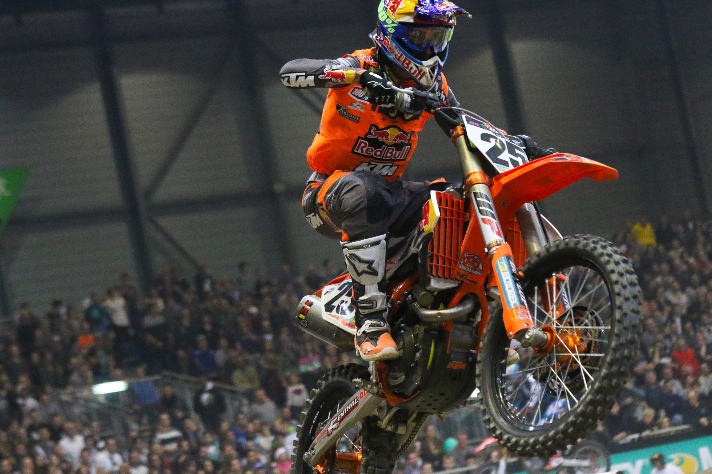 A poor start on the first night forced Marvin to work a little harder for the moto win than he did in Lille.