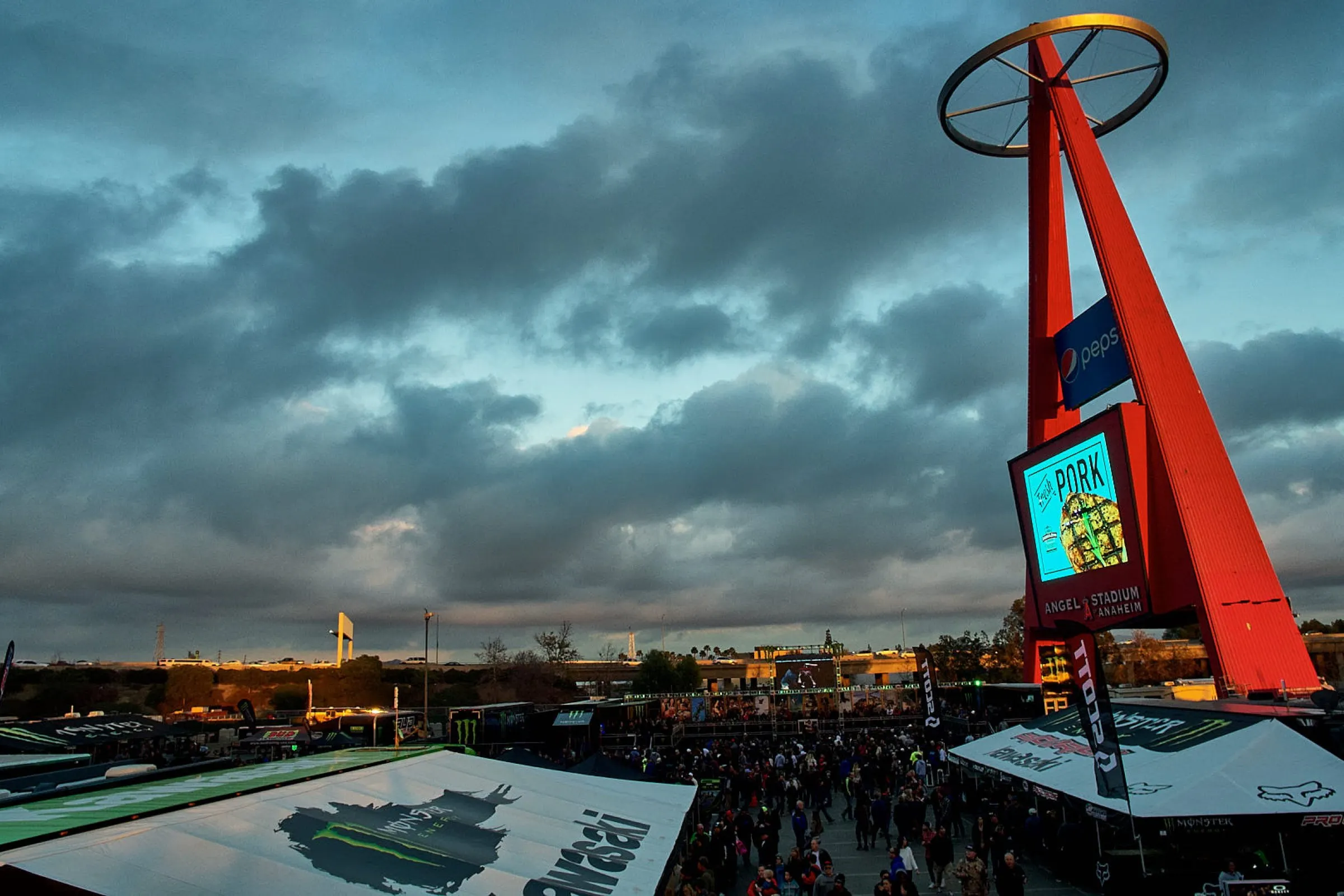 N-Fab Racer X Fantasy SX Show: Anaheim 1