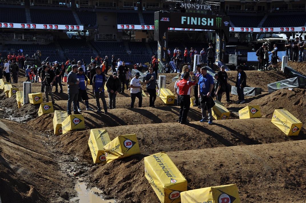 Pictures don't show just how huge the whoops really are.