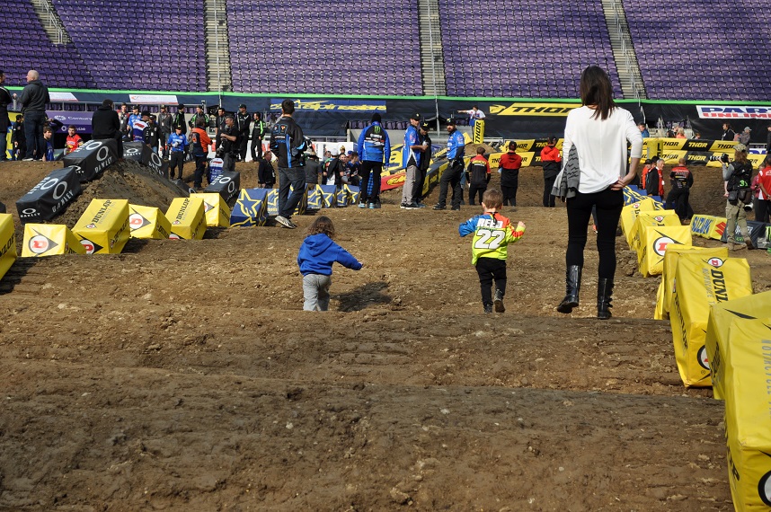 These whoops aren't the biggest monsters we've ever seen, but they're still pretty big.