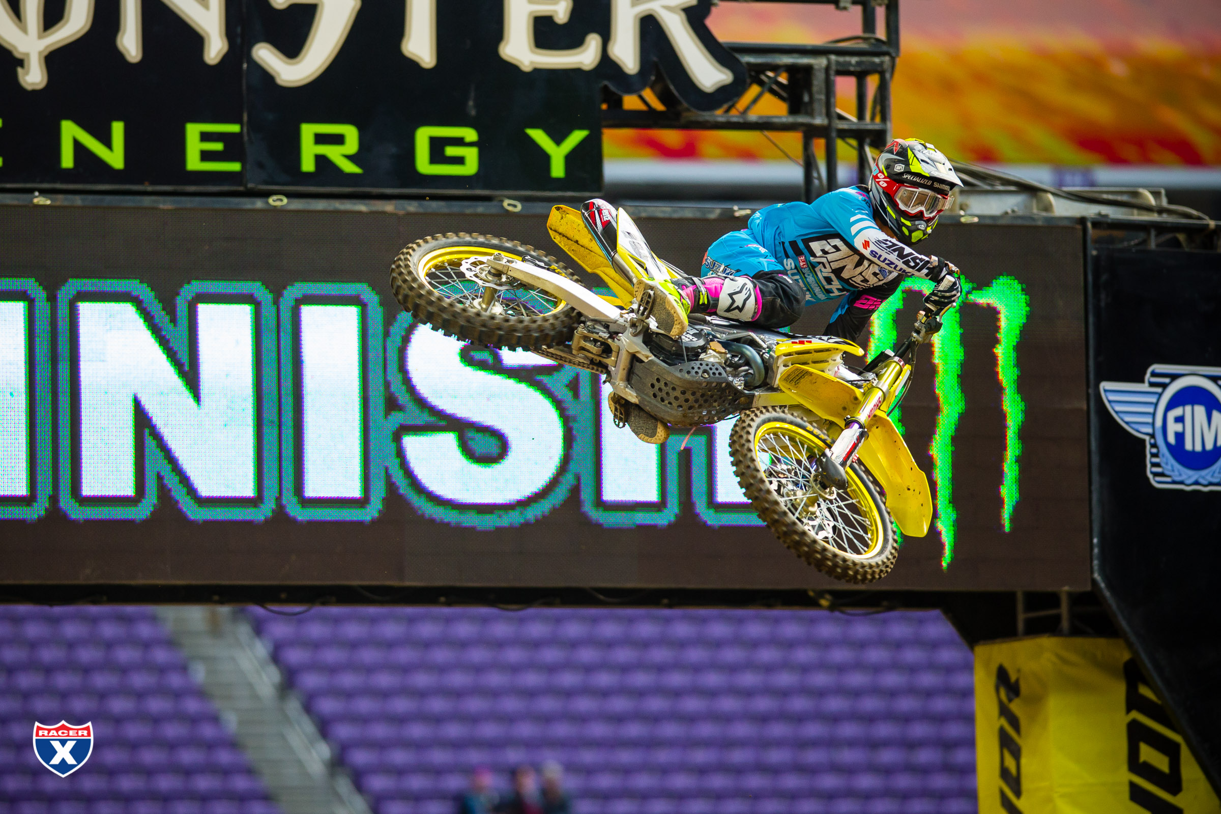 Bogle_SX17_Minny_JK_1090