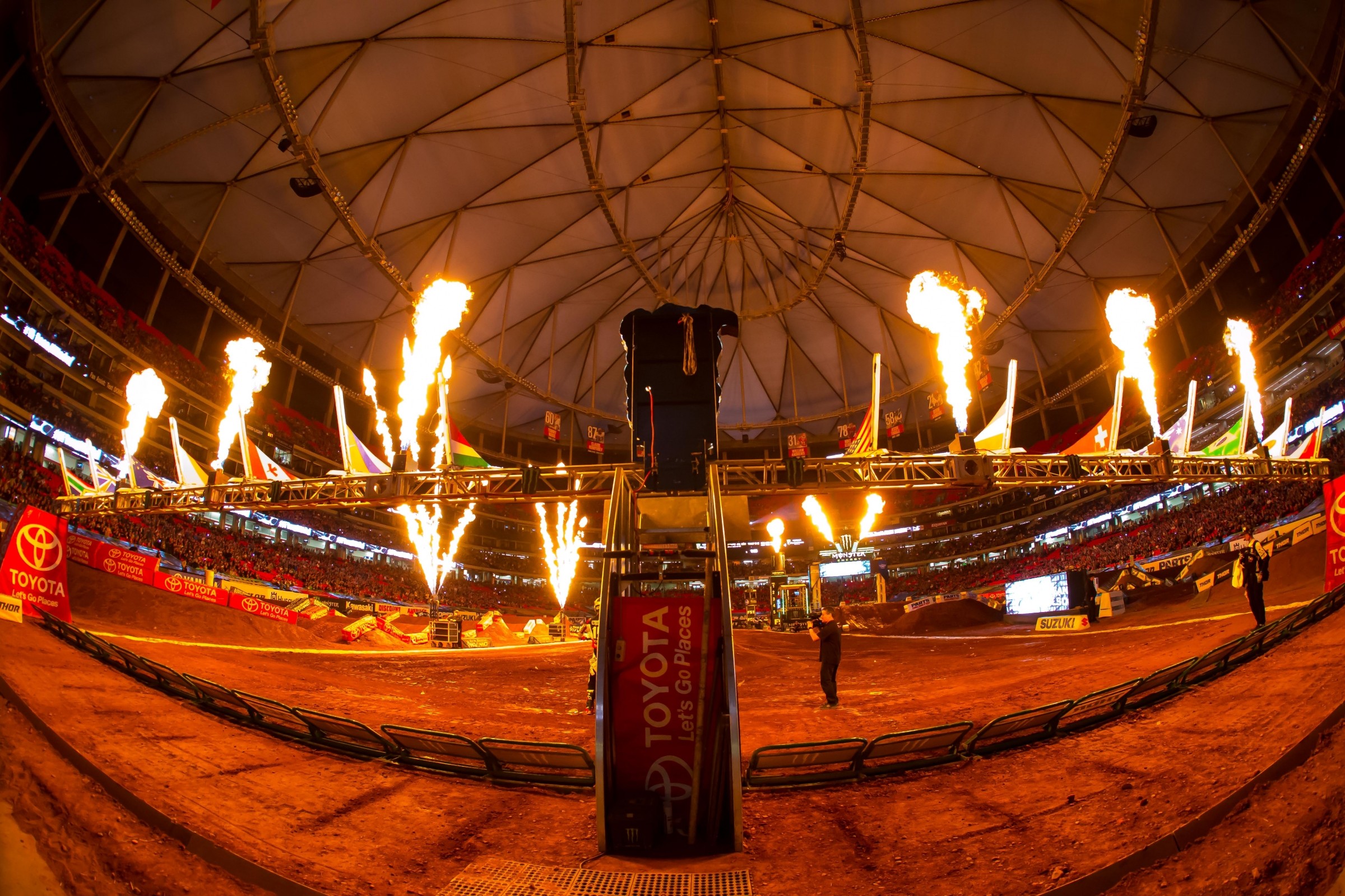 Race Day Feed: Atlanta