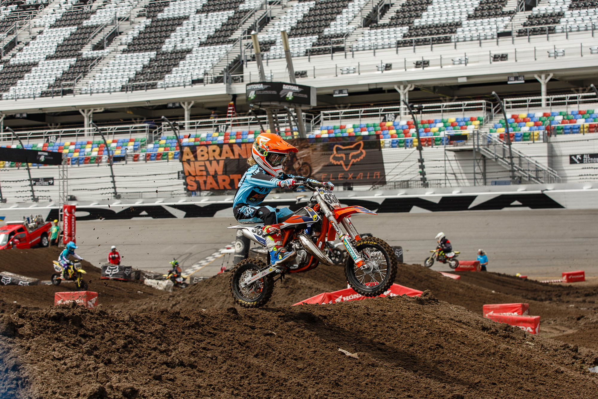 RCSX-MAINS-RK-0557-2