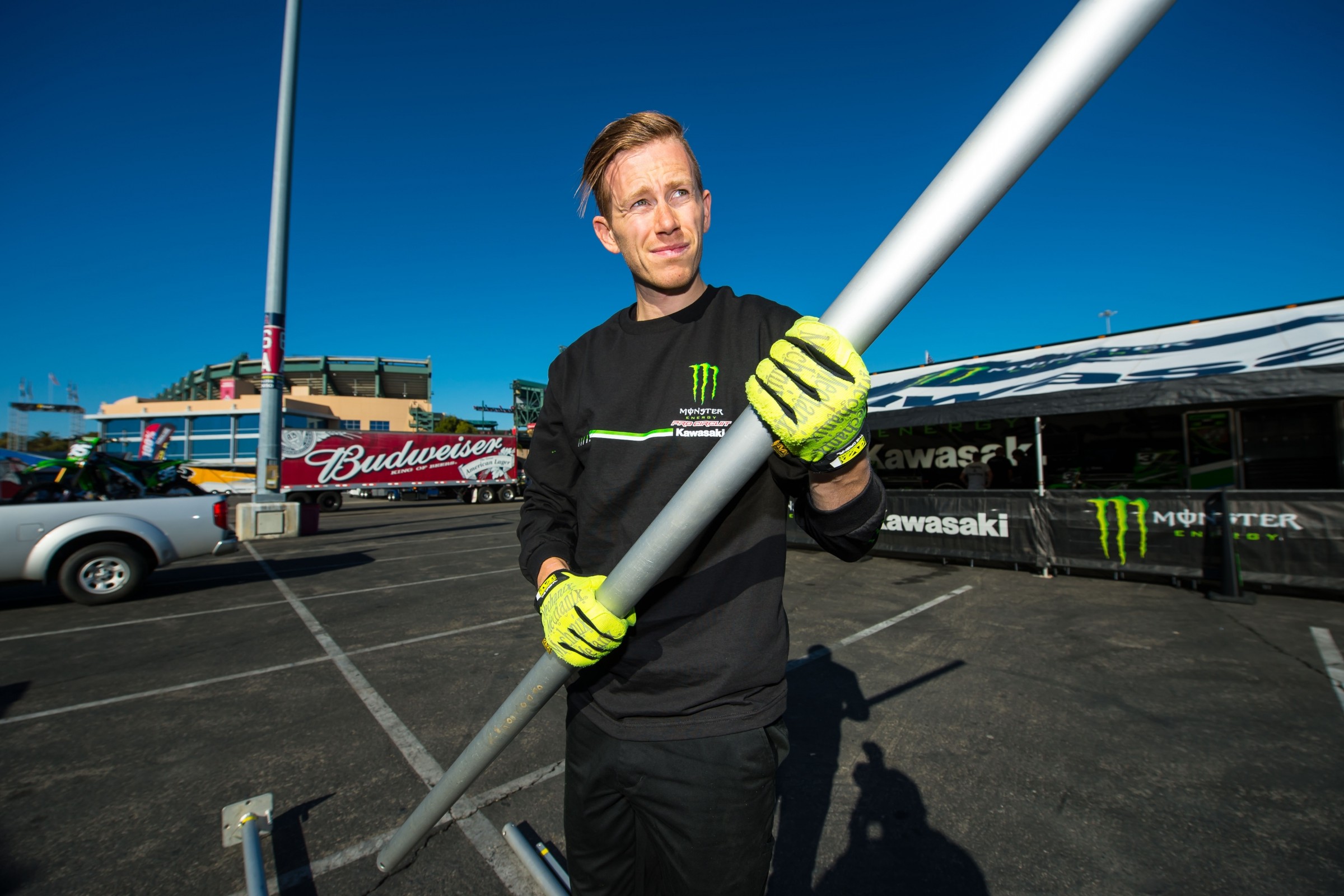 Mechanix Wear Pit Talk with Olly Stone