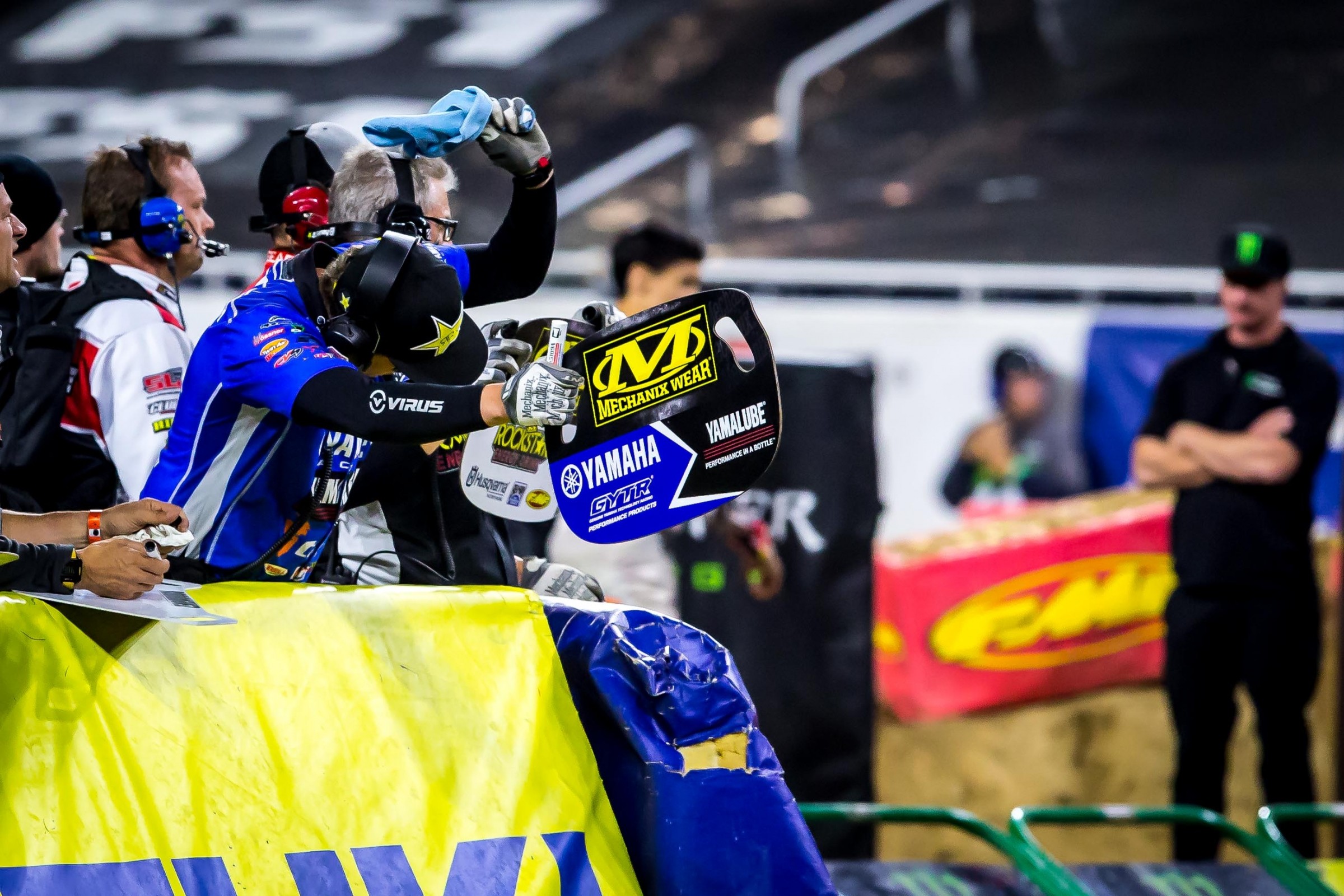 Sign of the (Lap) Times: Detroit