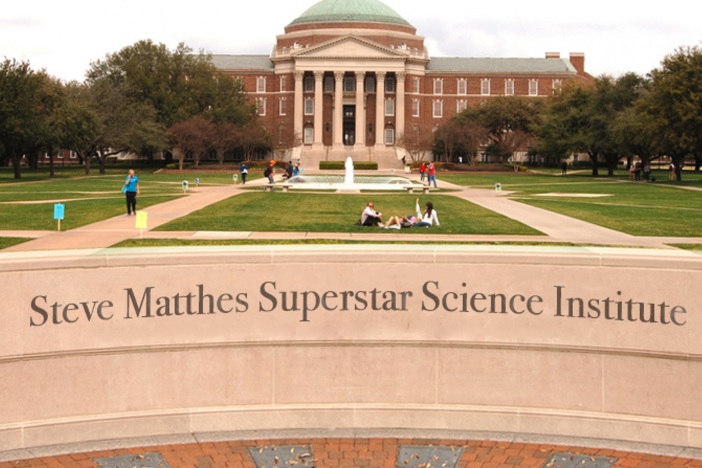 Between the Motos: Superstar Science