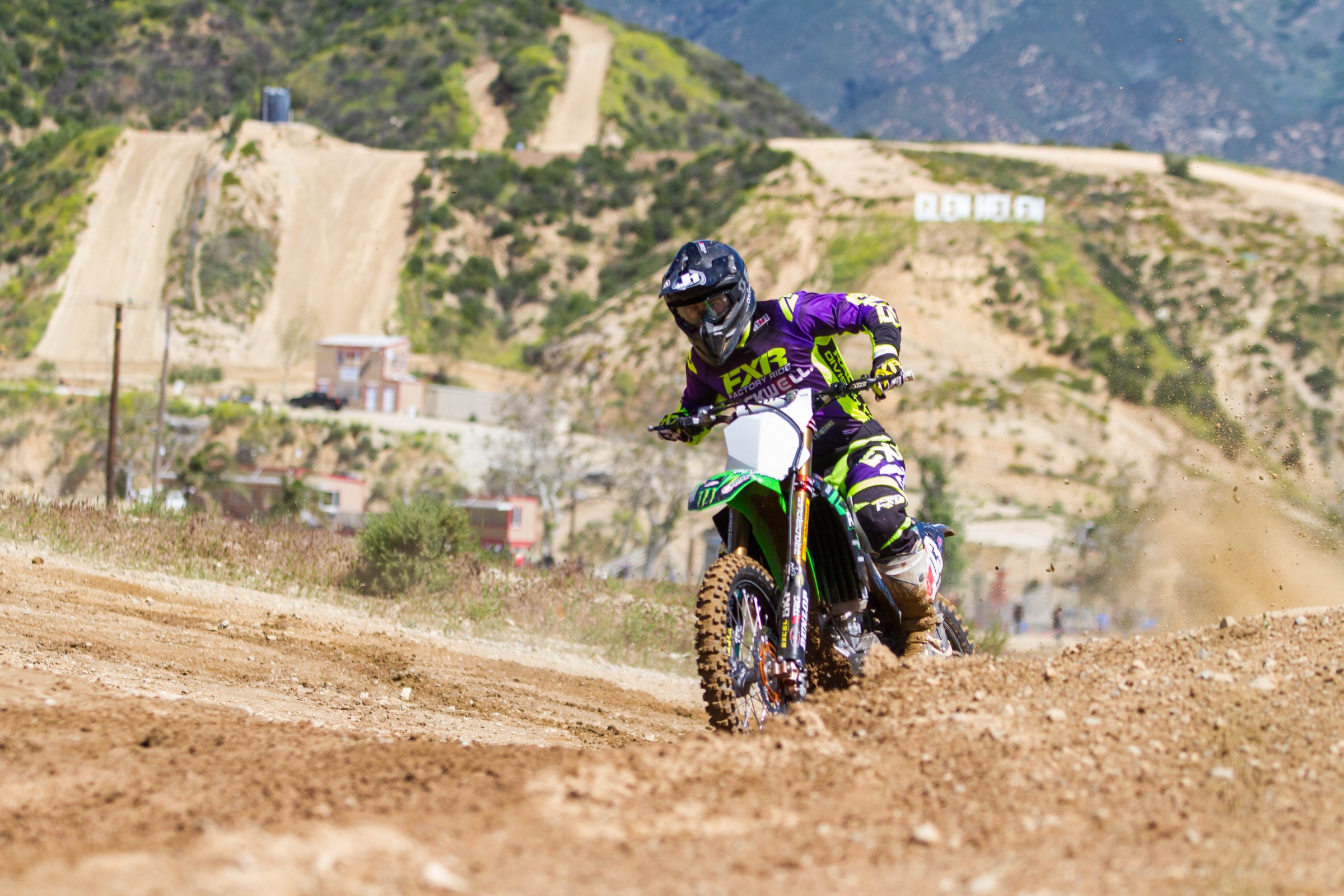 2017-03-31_kscott_Hill-SX_12