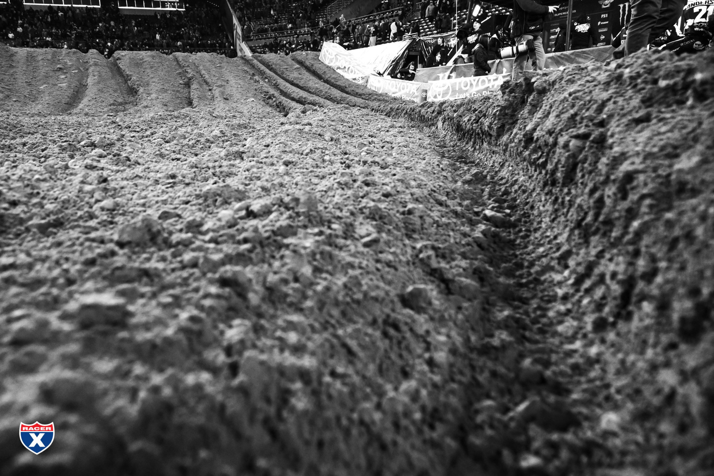 Pits_SX17_Seattle_JK_1253