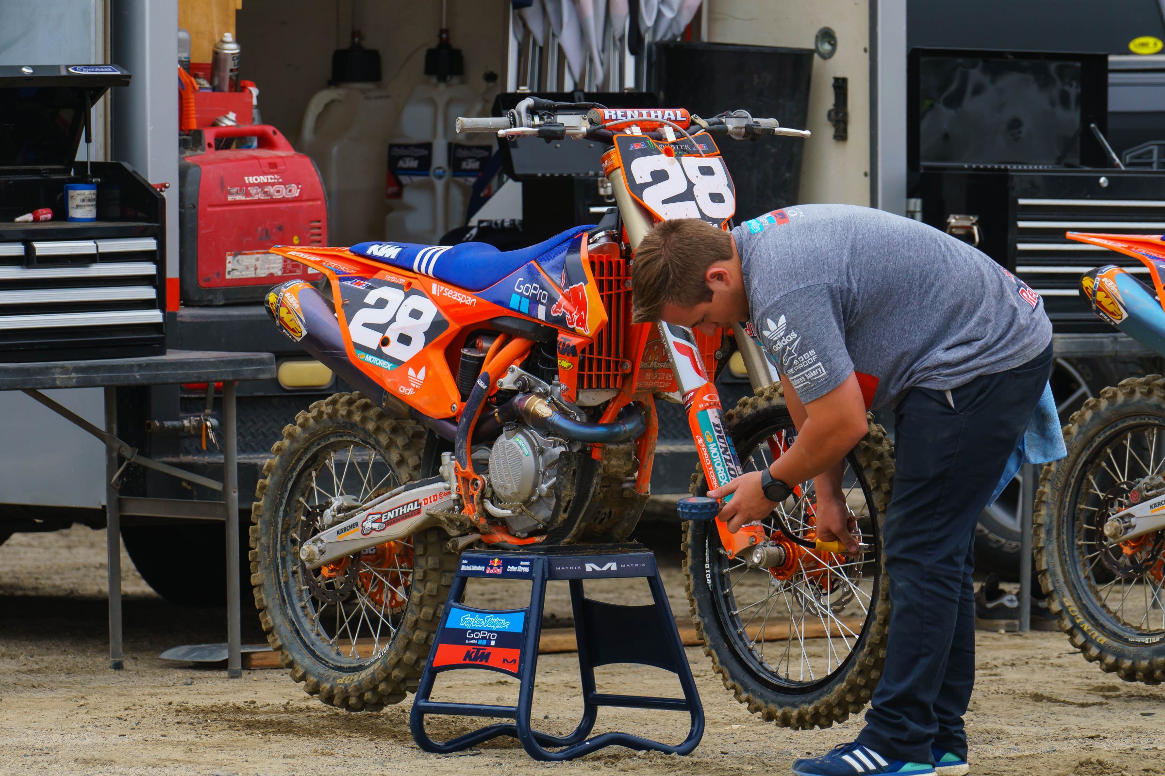 Pala5-12-17-Cudby-0040