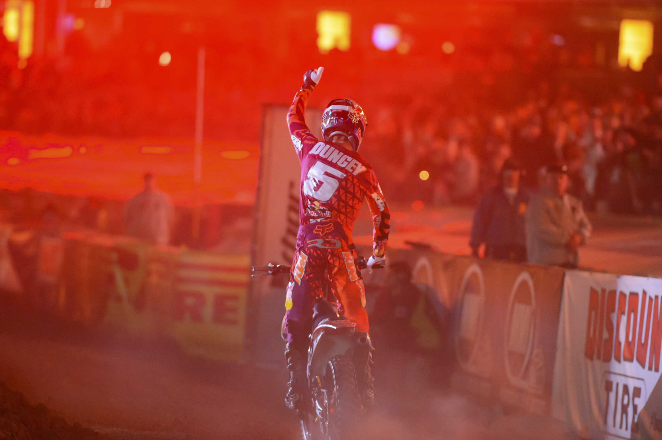 Dungey-Anaheim3-Cudby-075