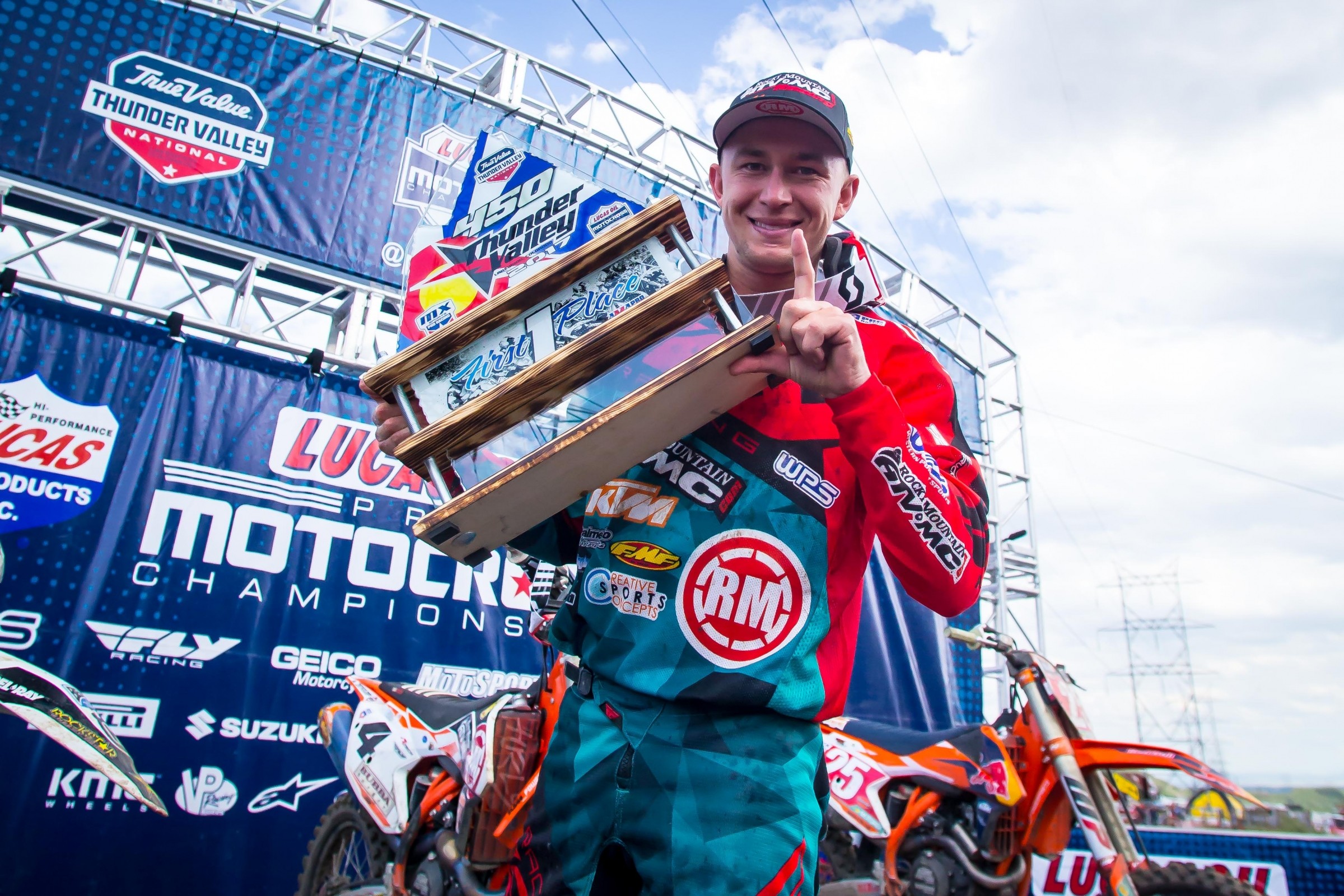 Racer X Films: Best Post-Race Show Ever, Thunder Valley