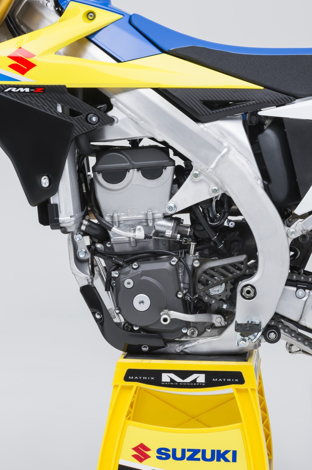 L8_RM-Z450_Detail_283