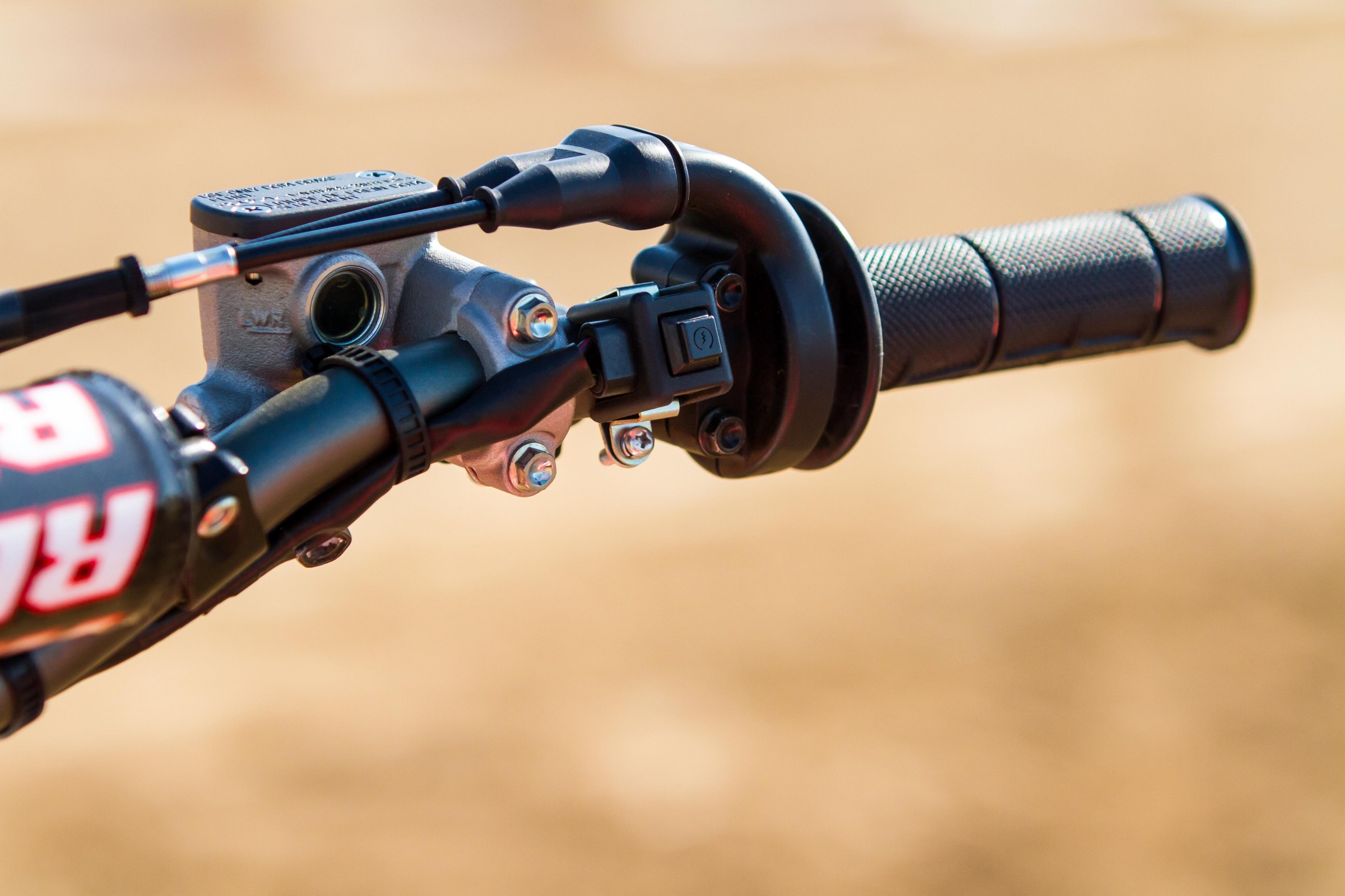 2017-07-13_kScott_2018_CRF450R_web-08