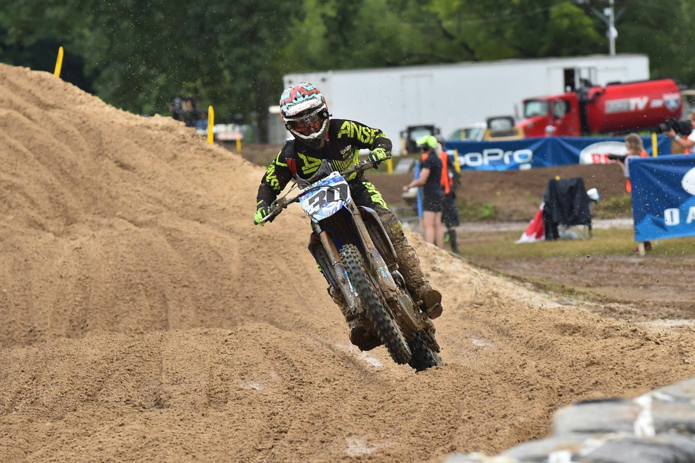 Streaming Schedule for Loretta Lynn's Announced