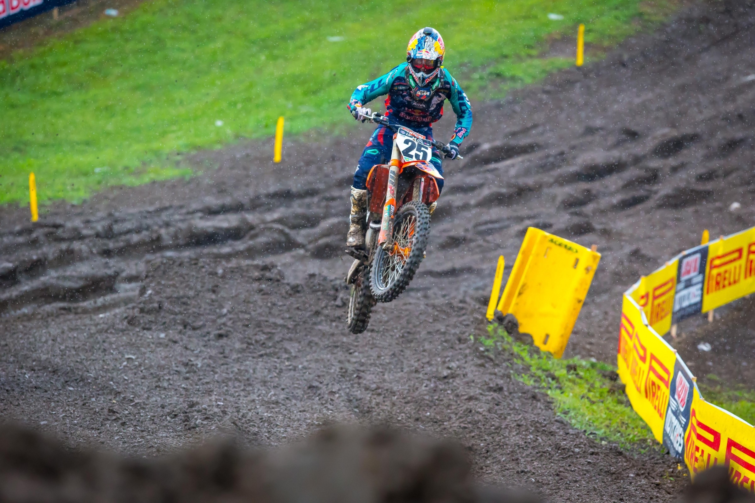 The Conversation: Musquin, Davalos, Seely