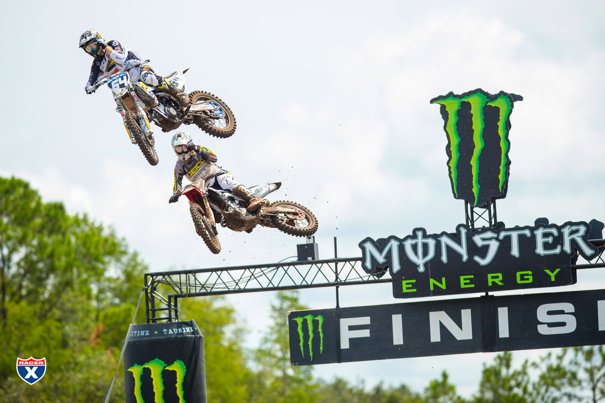 Multiple_MX17_USGP_JK_1311