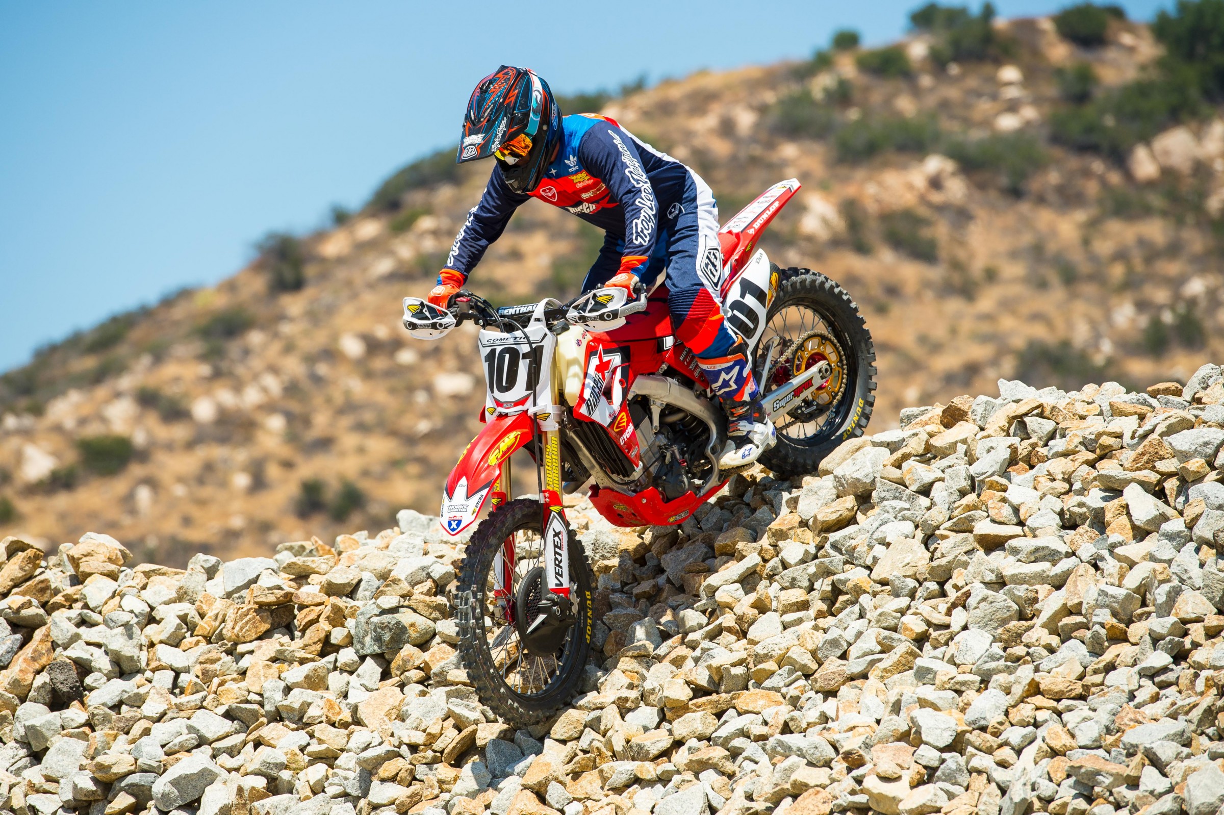 Racer X Films: 2018 Honda CRF450RX - Racer X