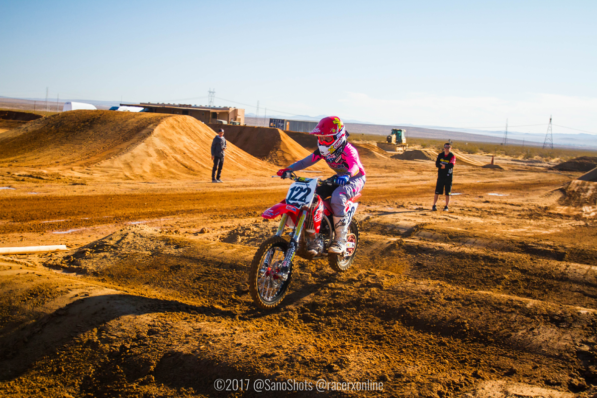 2017-09-25_kScott_Mumford-SX_22_WM