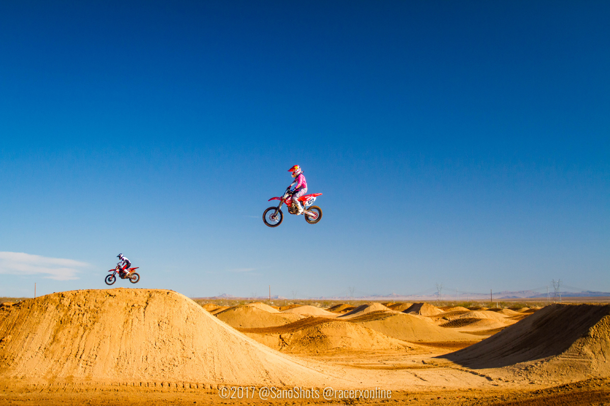 2017-09-25_kScott_Mumford-SX_17_WM