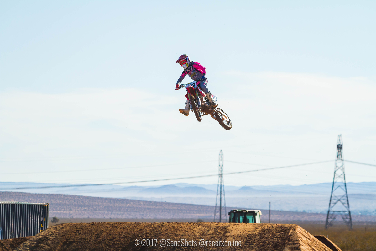 2017-09-25_kScott_Mumford-SX_13_WM